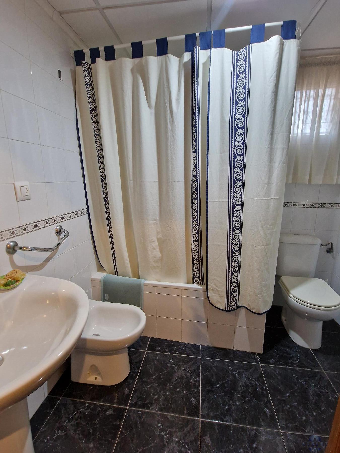 Venta de chalet en Novelda