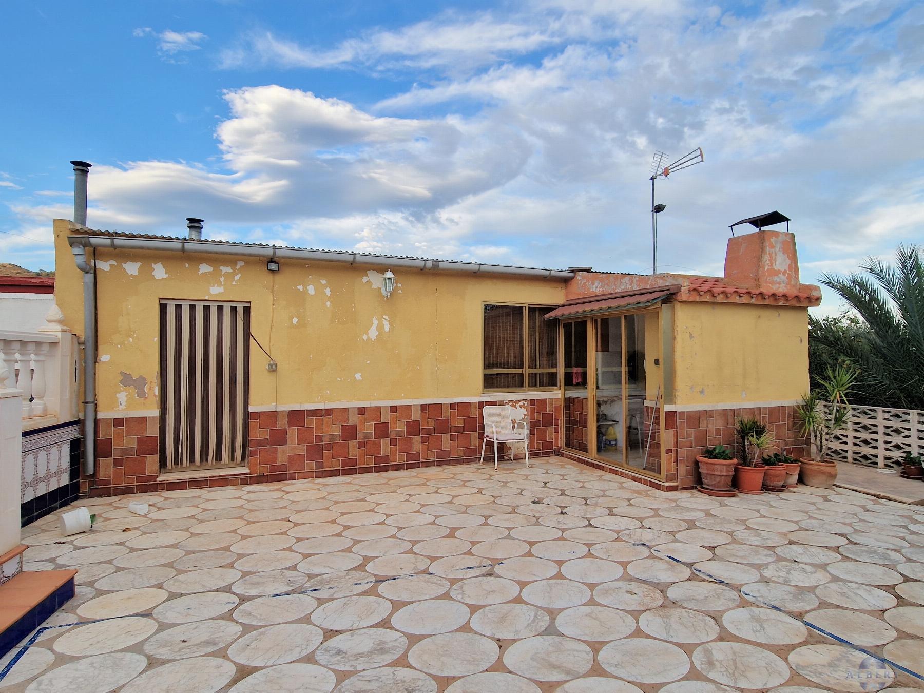 Venta de chalet en Novelda