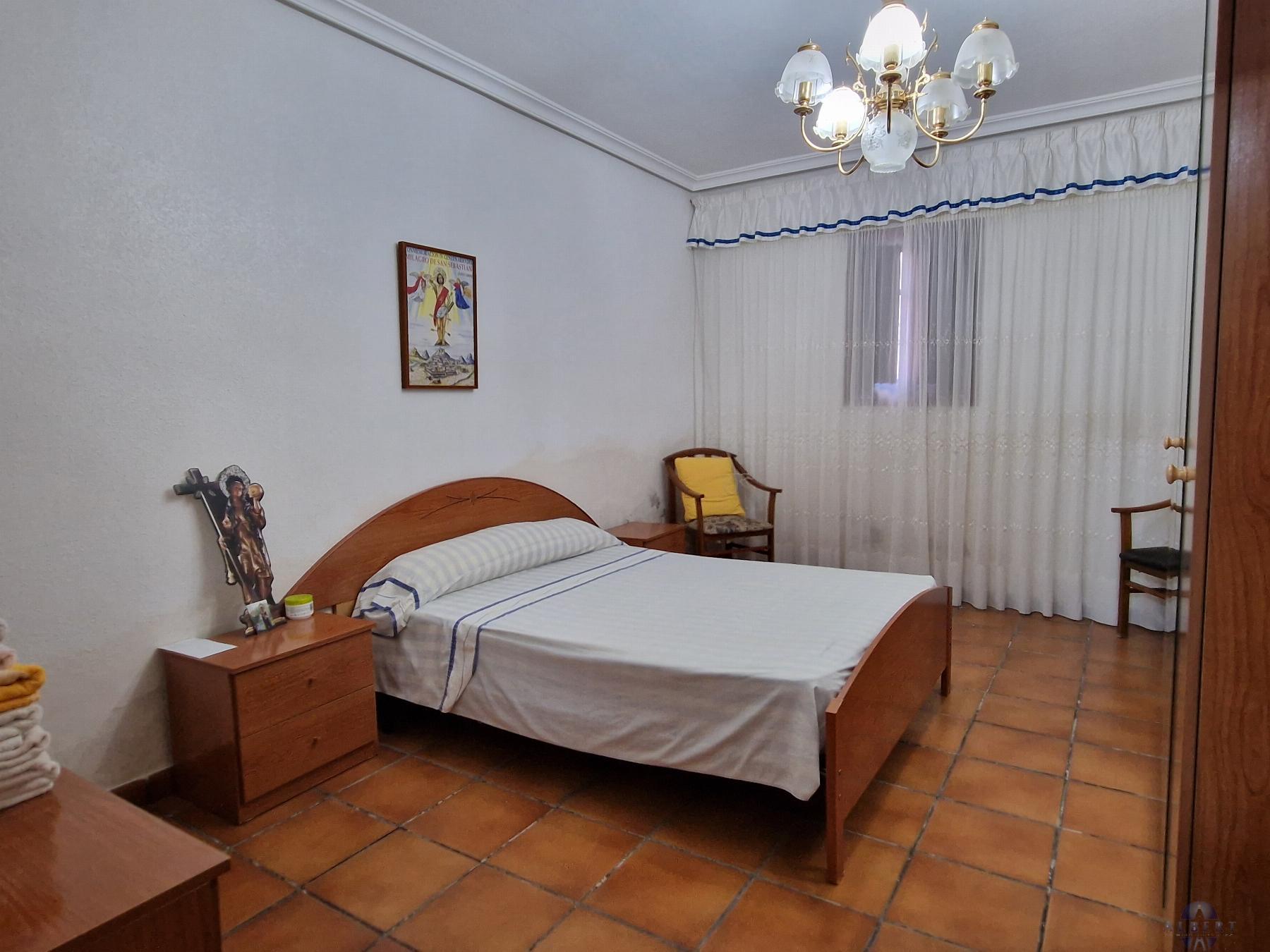 Venta de chalet en Novelda