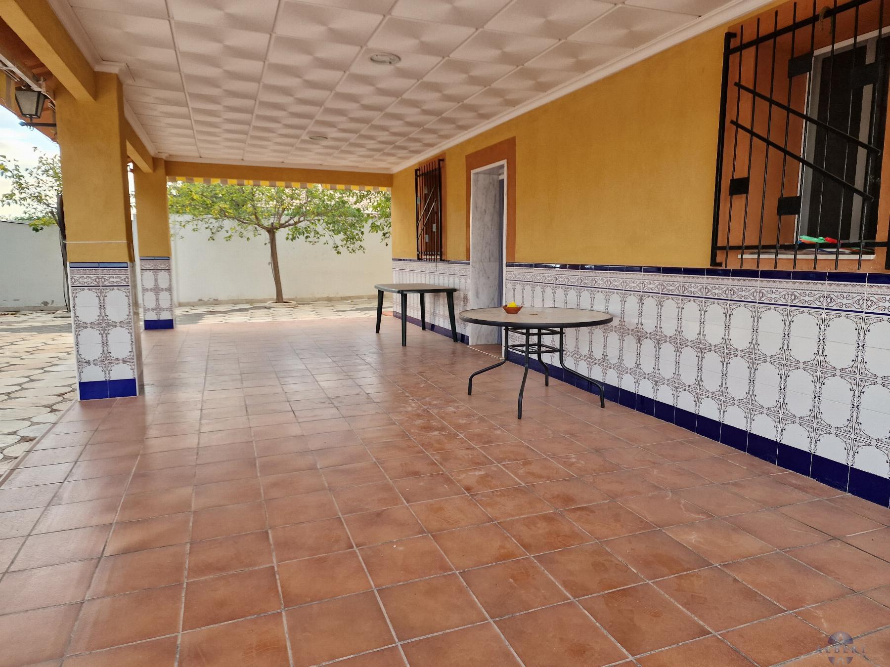 Venta de chalet en Novelda