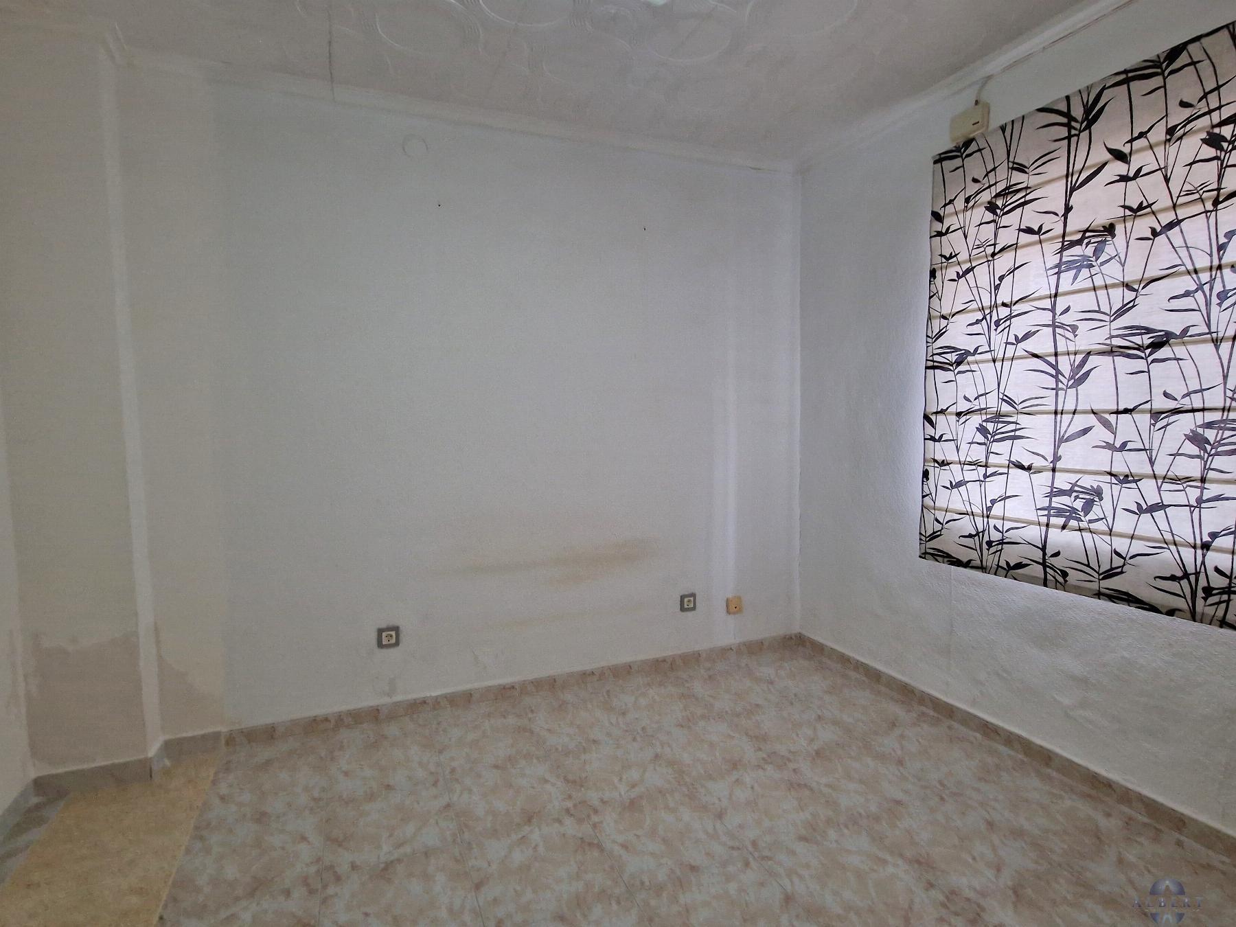 For sale of house in Monóvar-Monòver