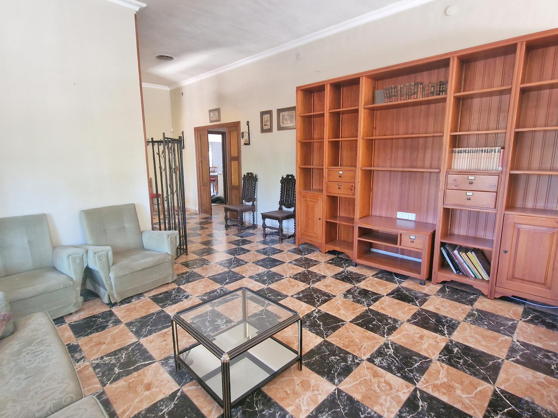 Venta de chalet en Elda