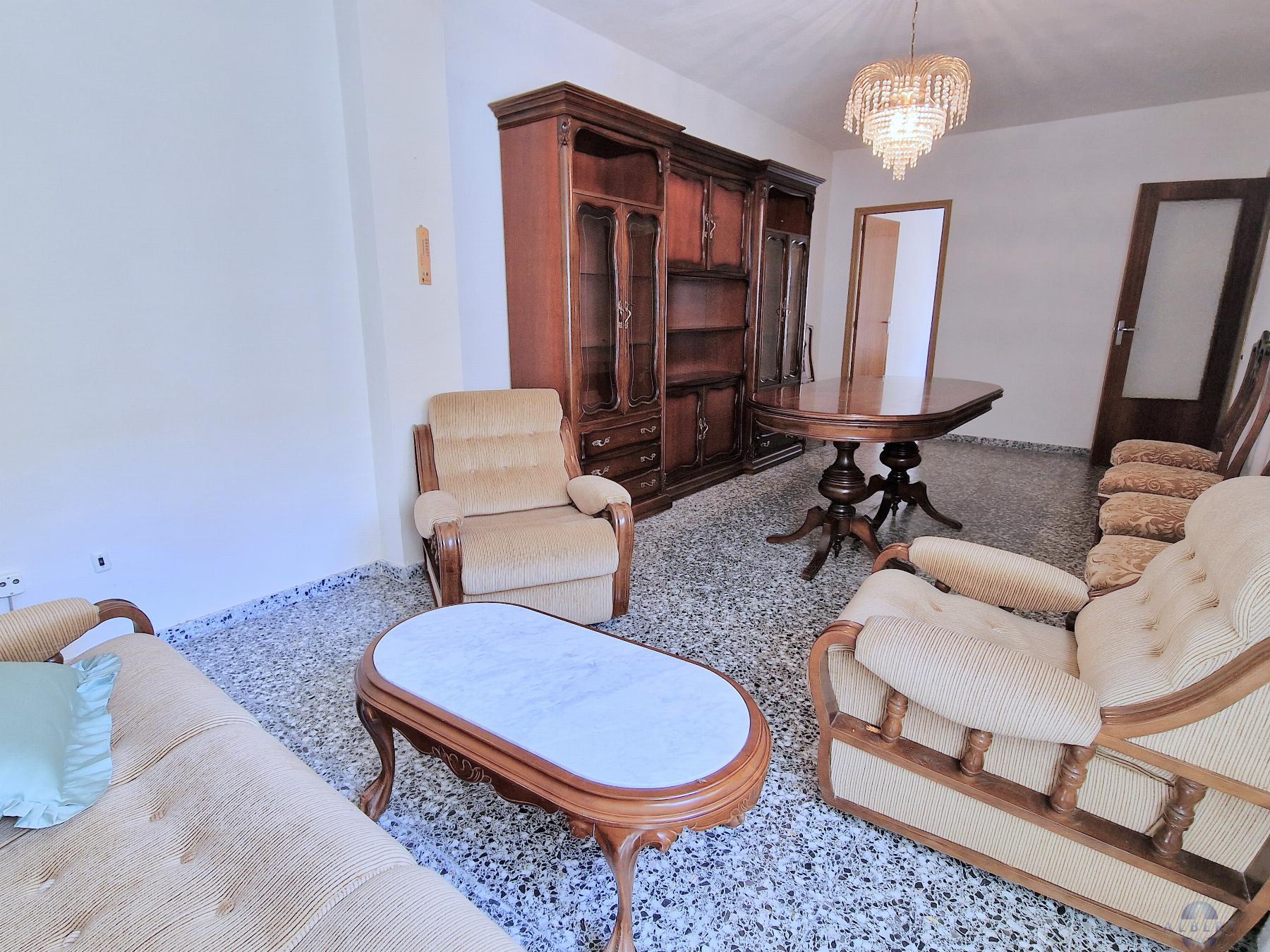 For sale of flat in Monóvar-Monòver