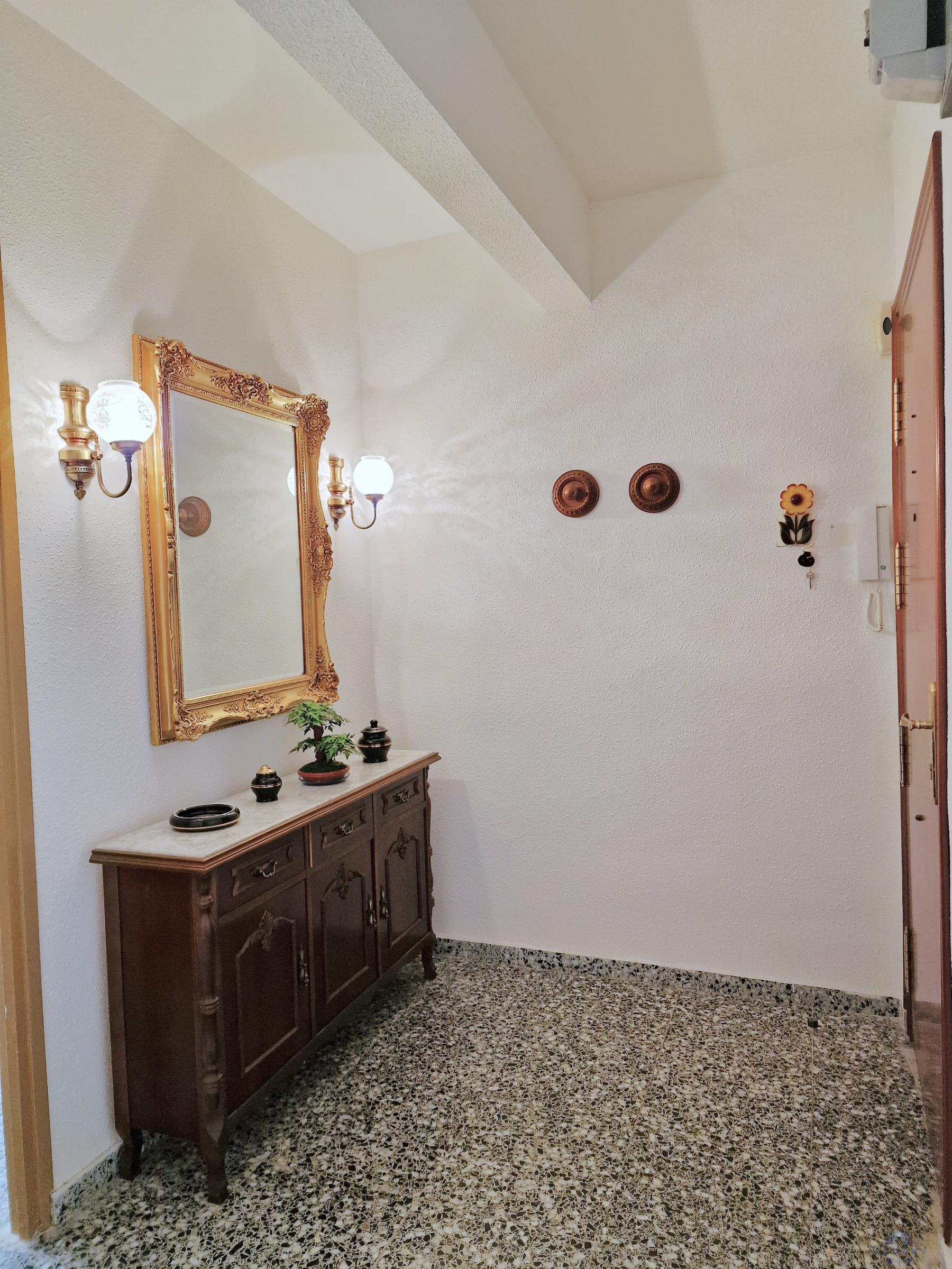 For sale of flat in Monóvar-Monòver