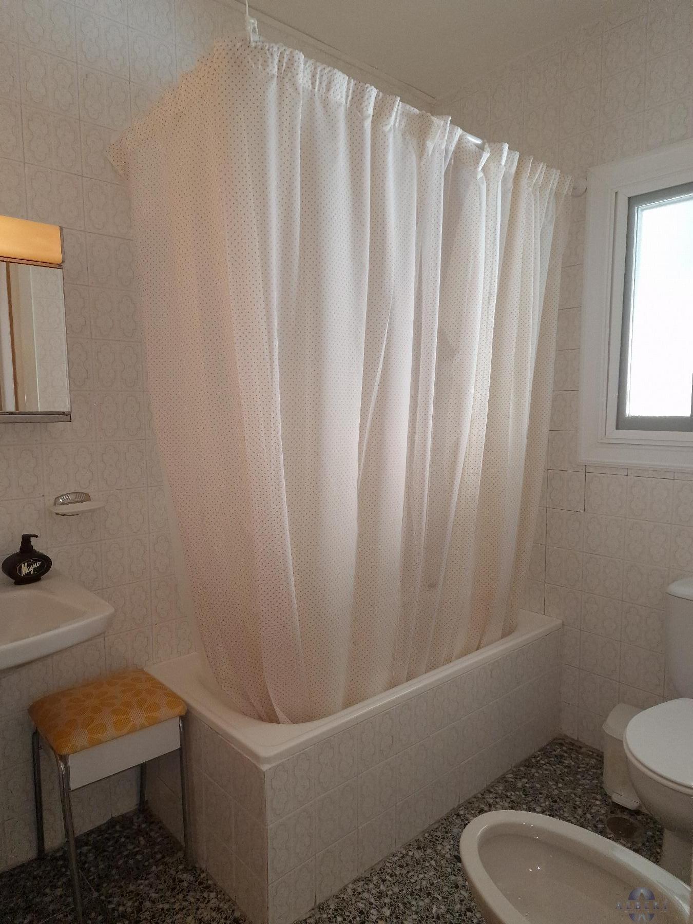 For sale of flat in Monóvar-Monòver