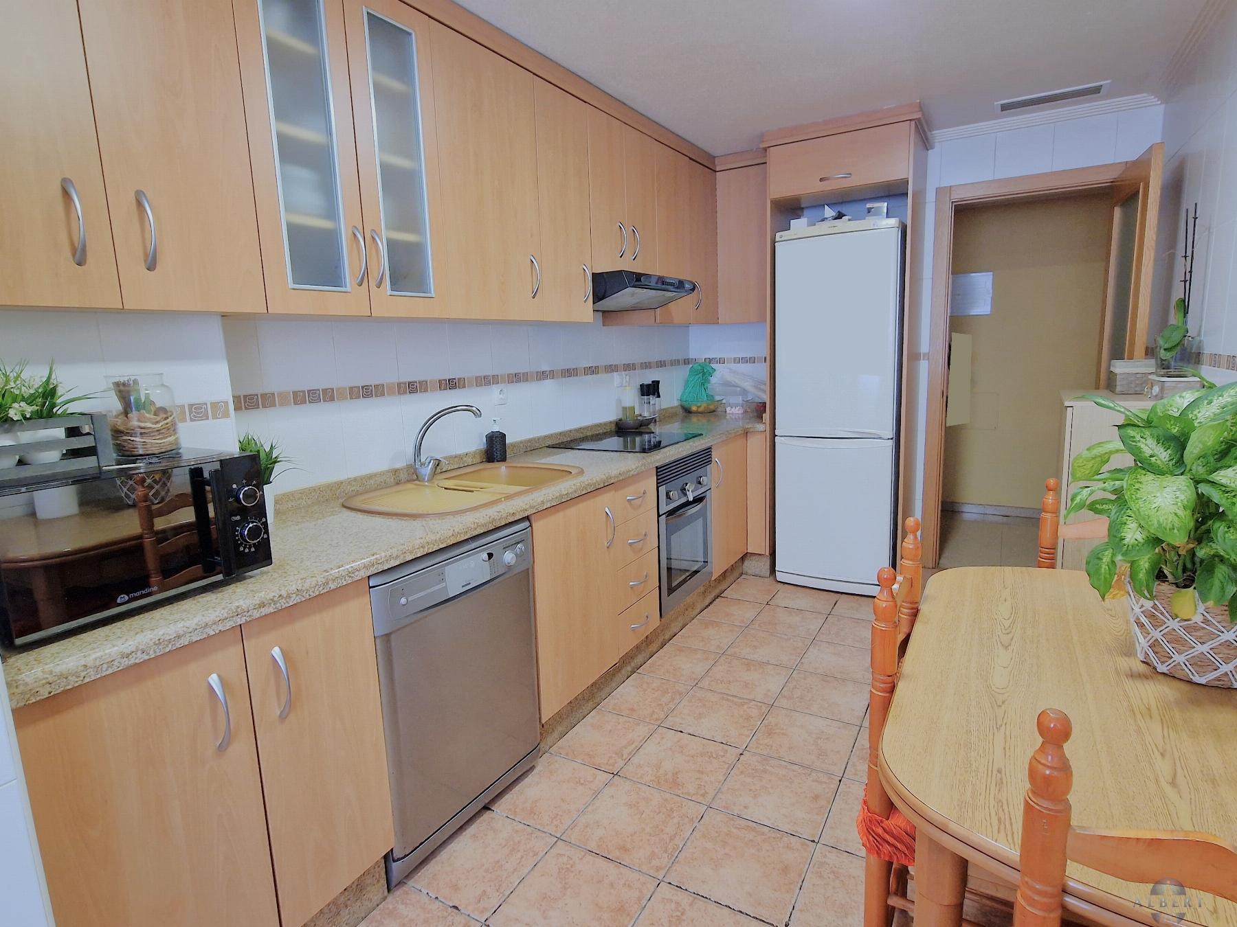 For sale of flat in Novelda