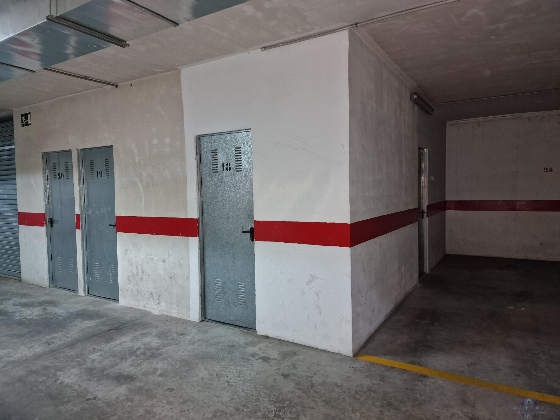 For sale of flat in Novelda