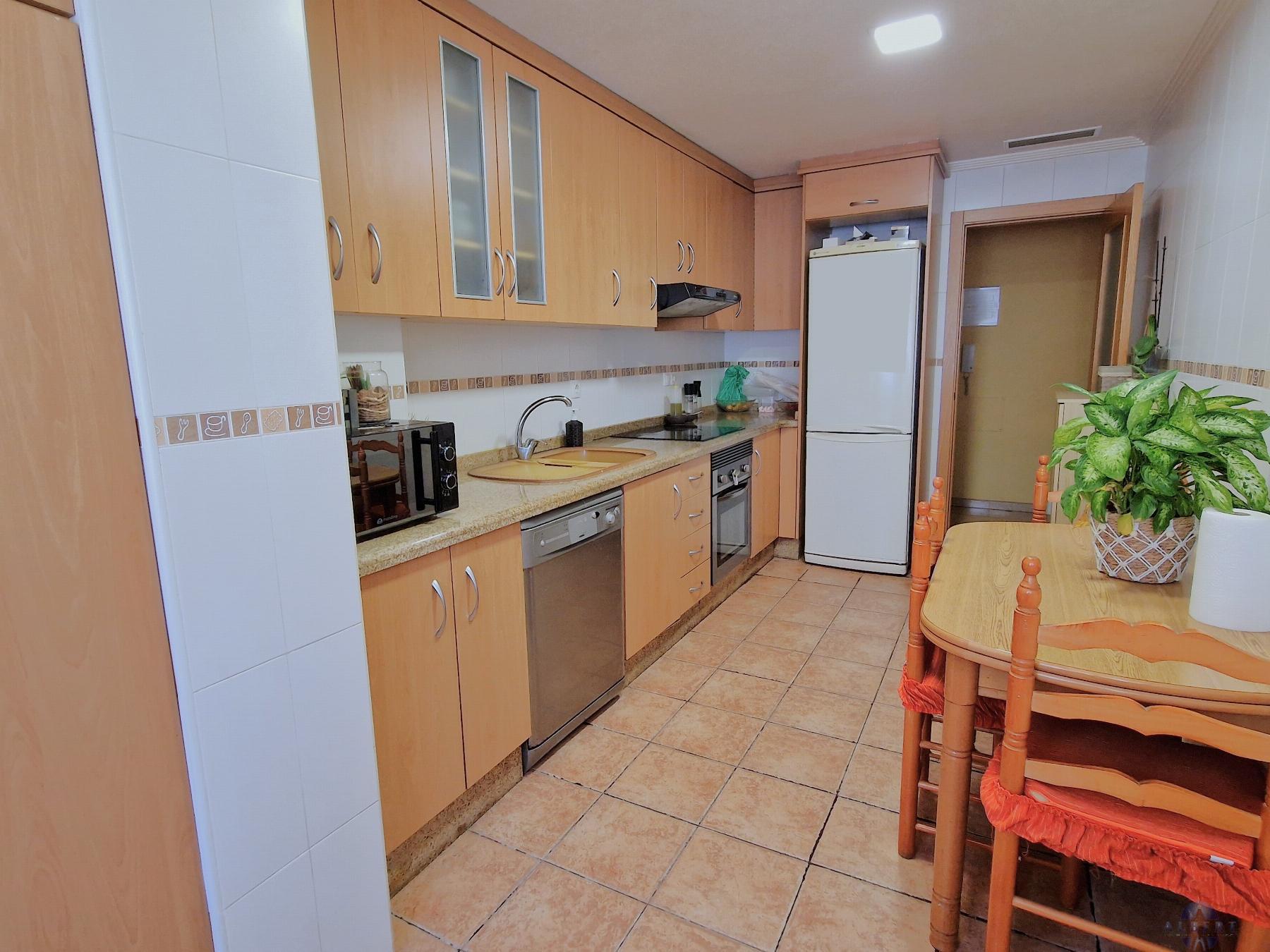 For sale of flat in Novelda