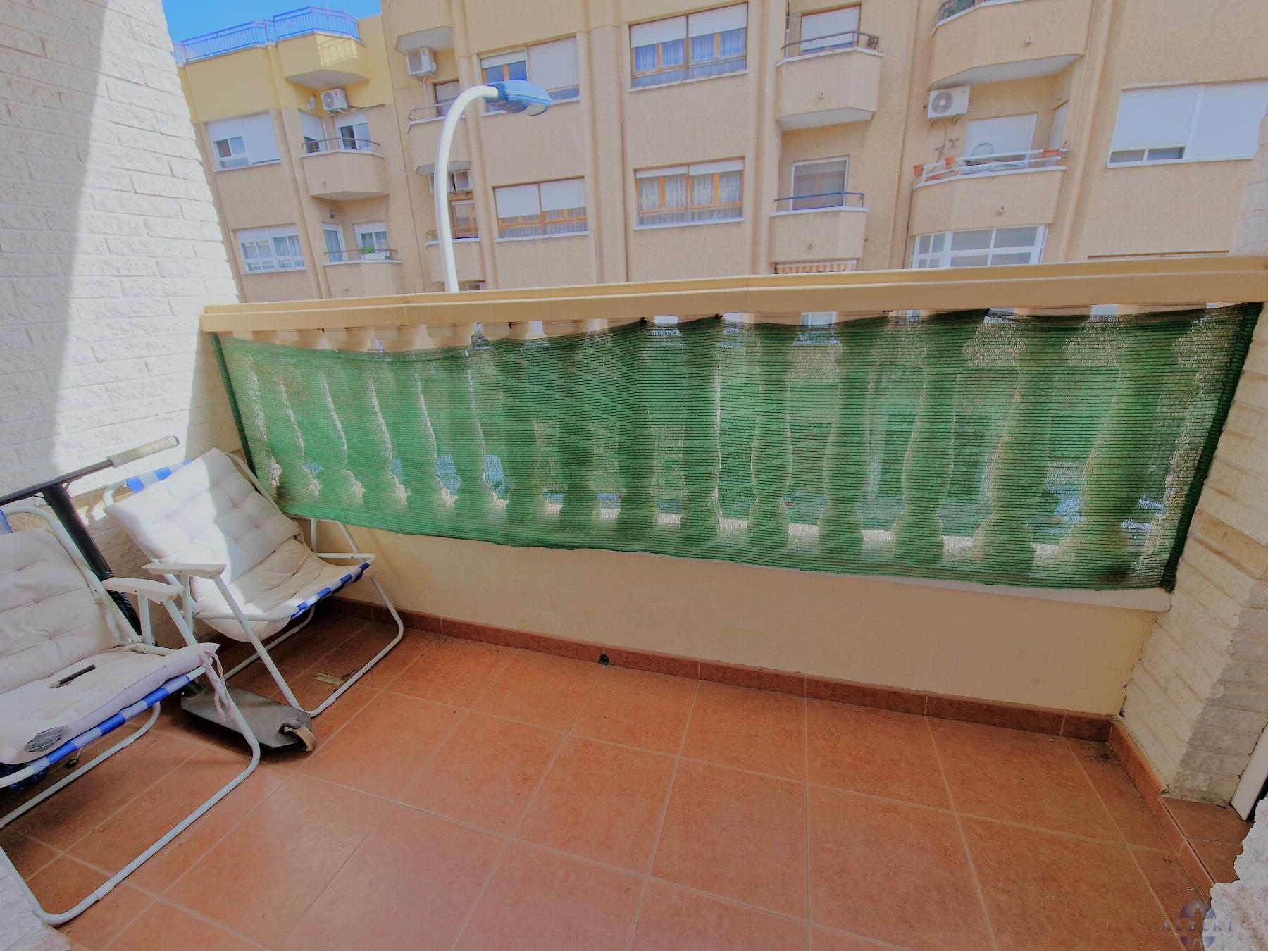 For sale of flat in Novelda
