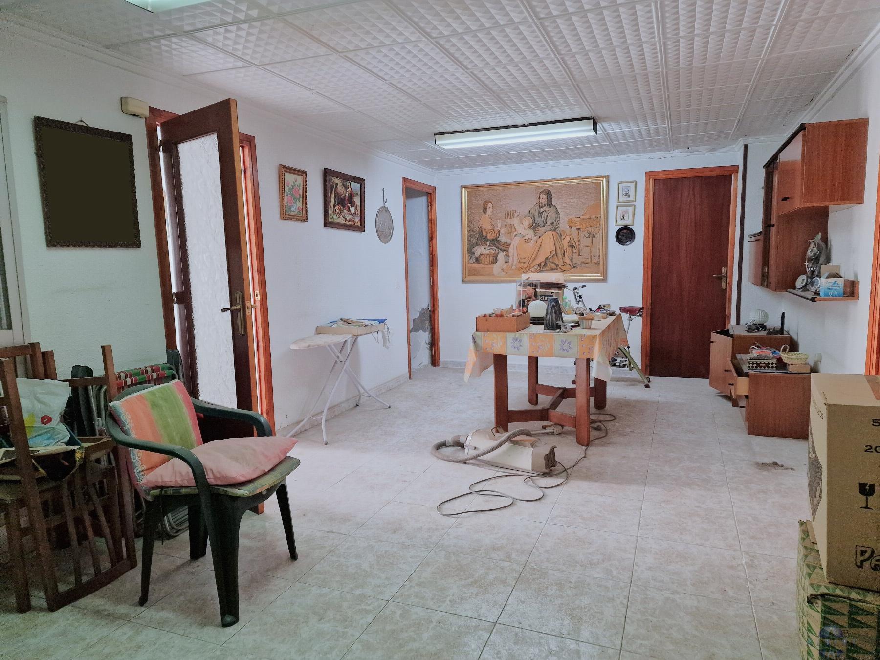 For sale of house in Monóvar-Monòver