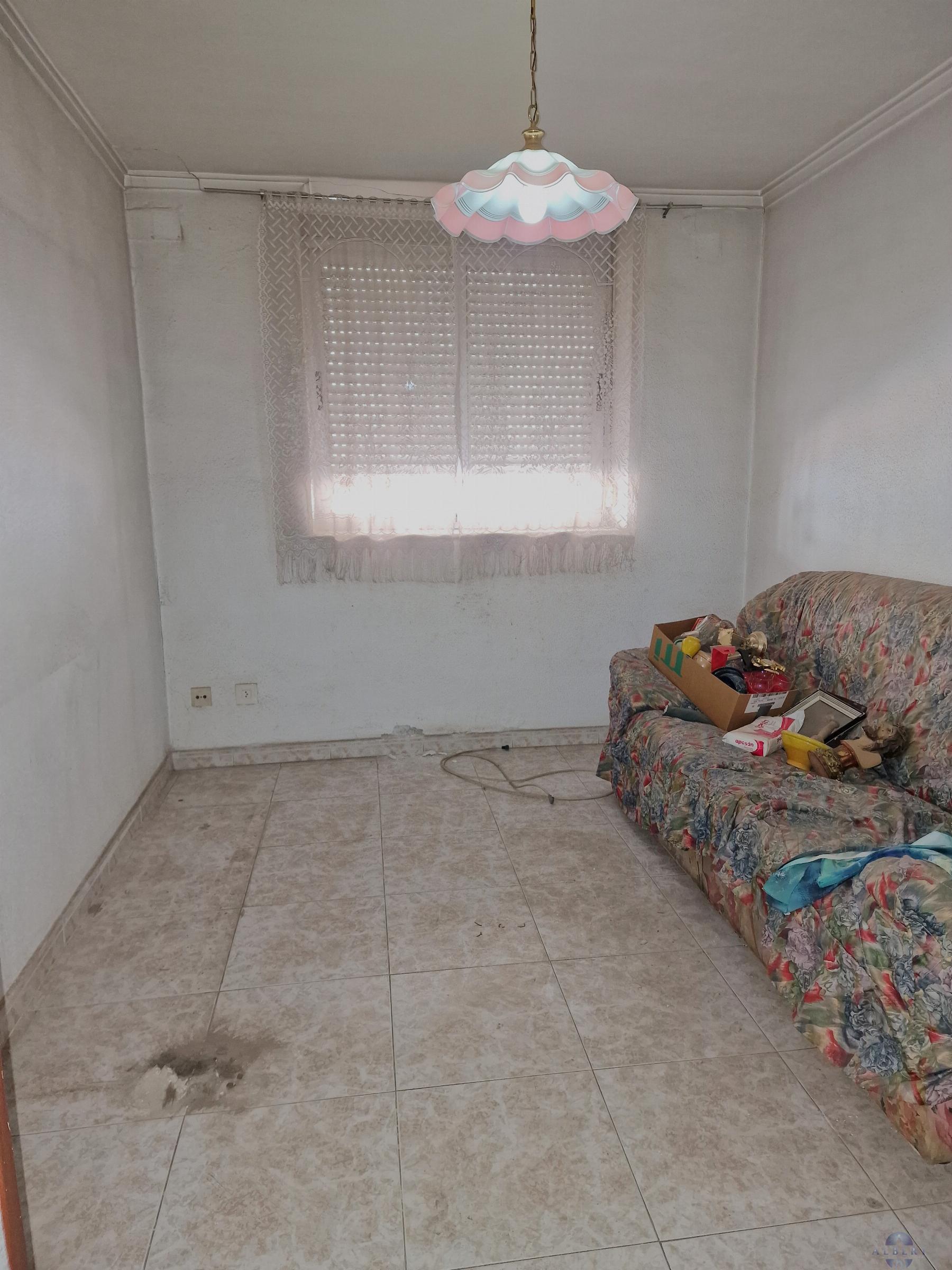 For sale of house in Monóvar-Monòver