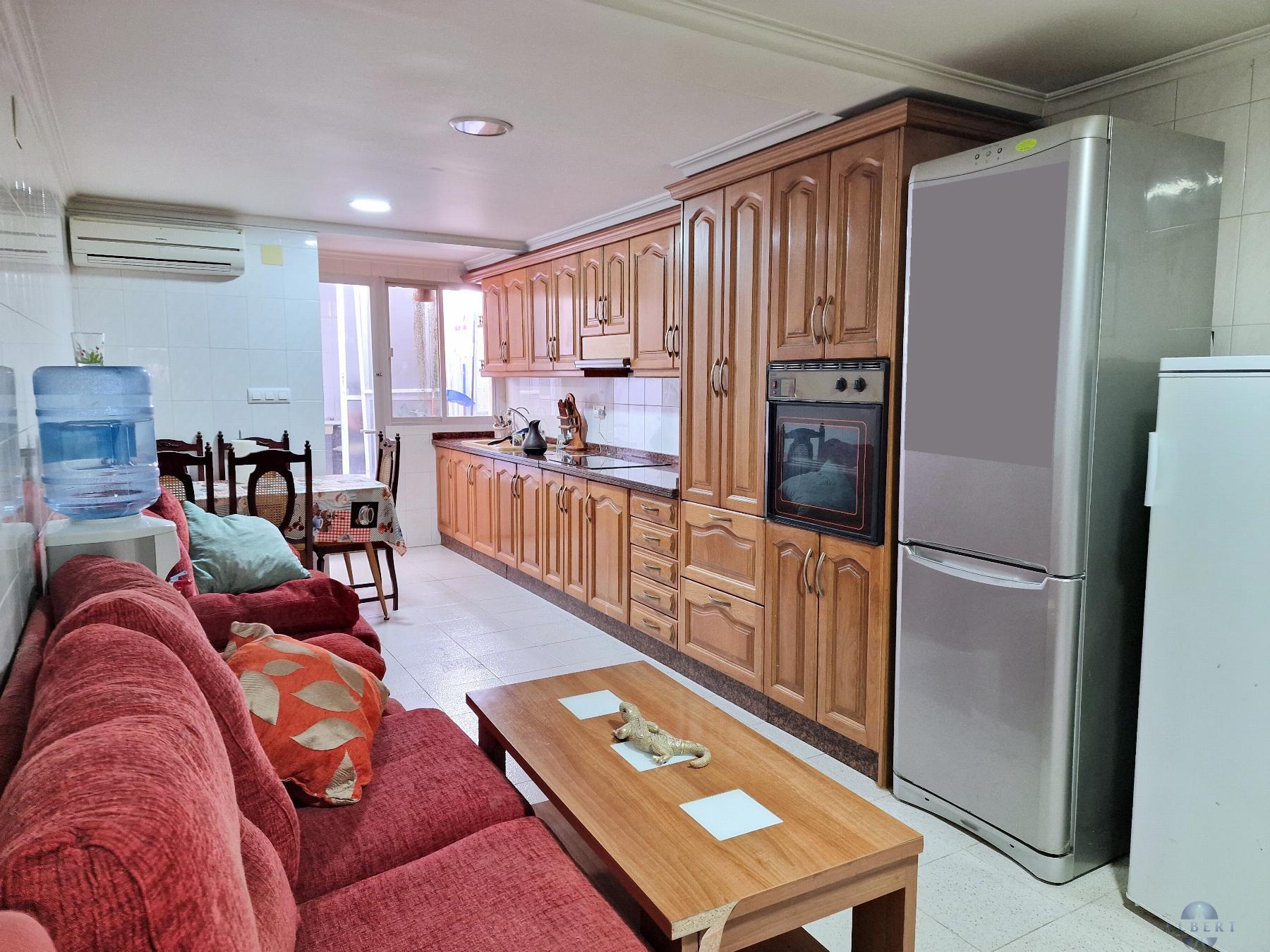 For sale of house in Monóvar-Monòver