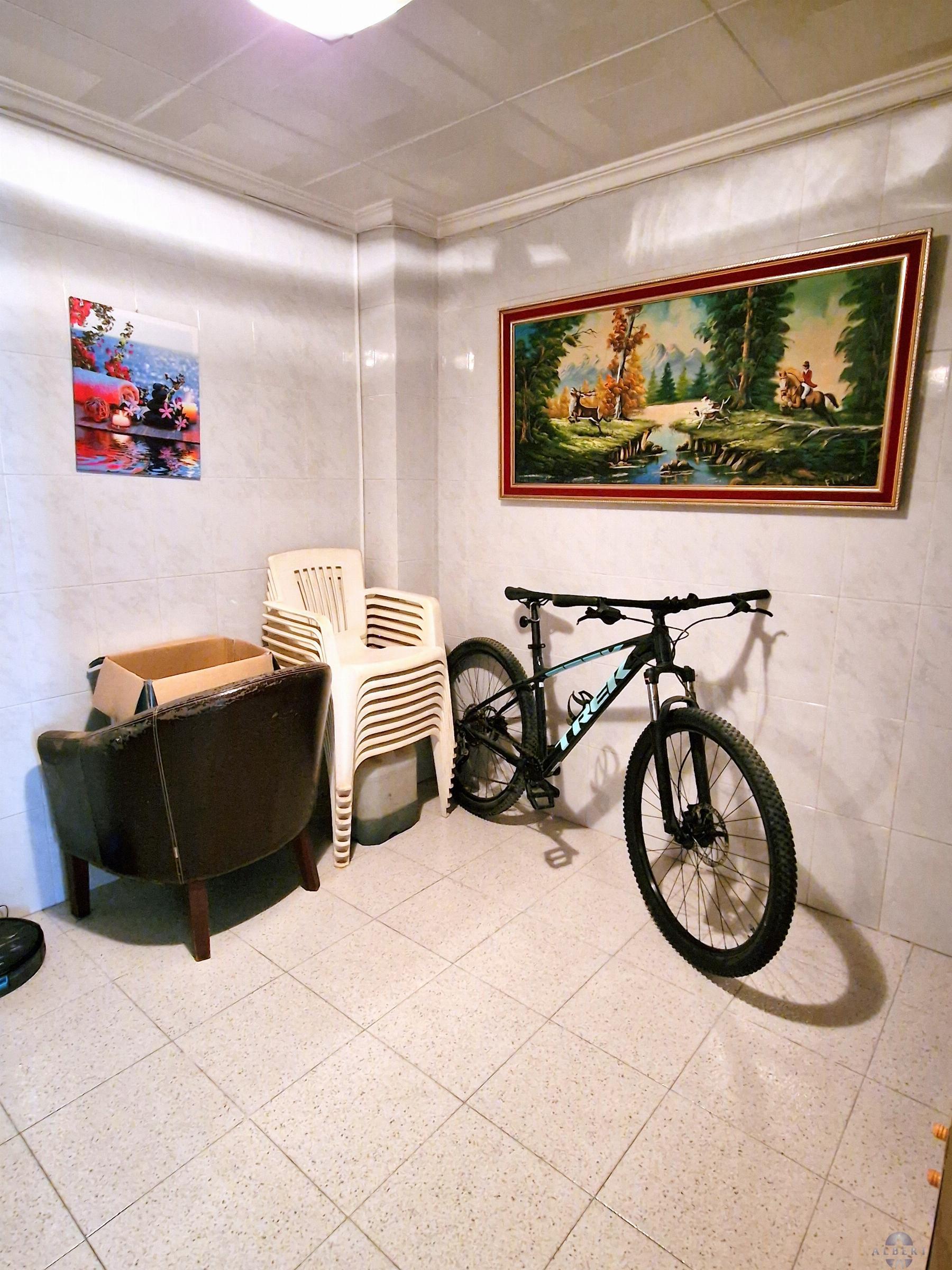 For sale of house in Monóvar-Monòver