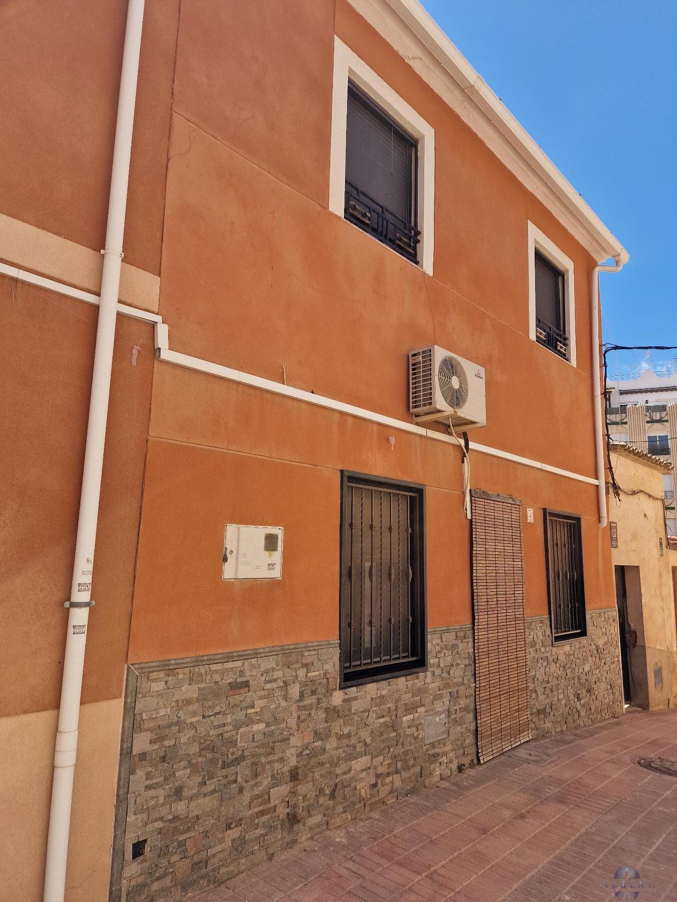 For sale of house in Monóvar-Monòver