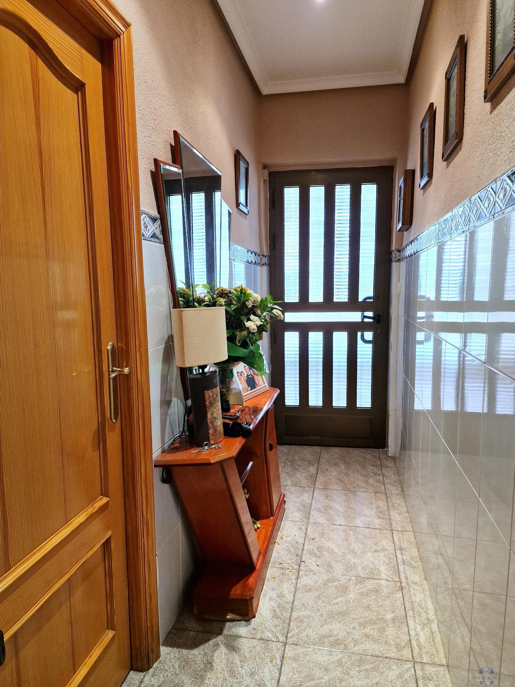 For sale of house in Monóvar-Monòver