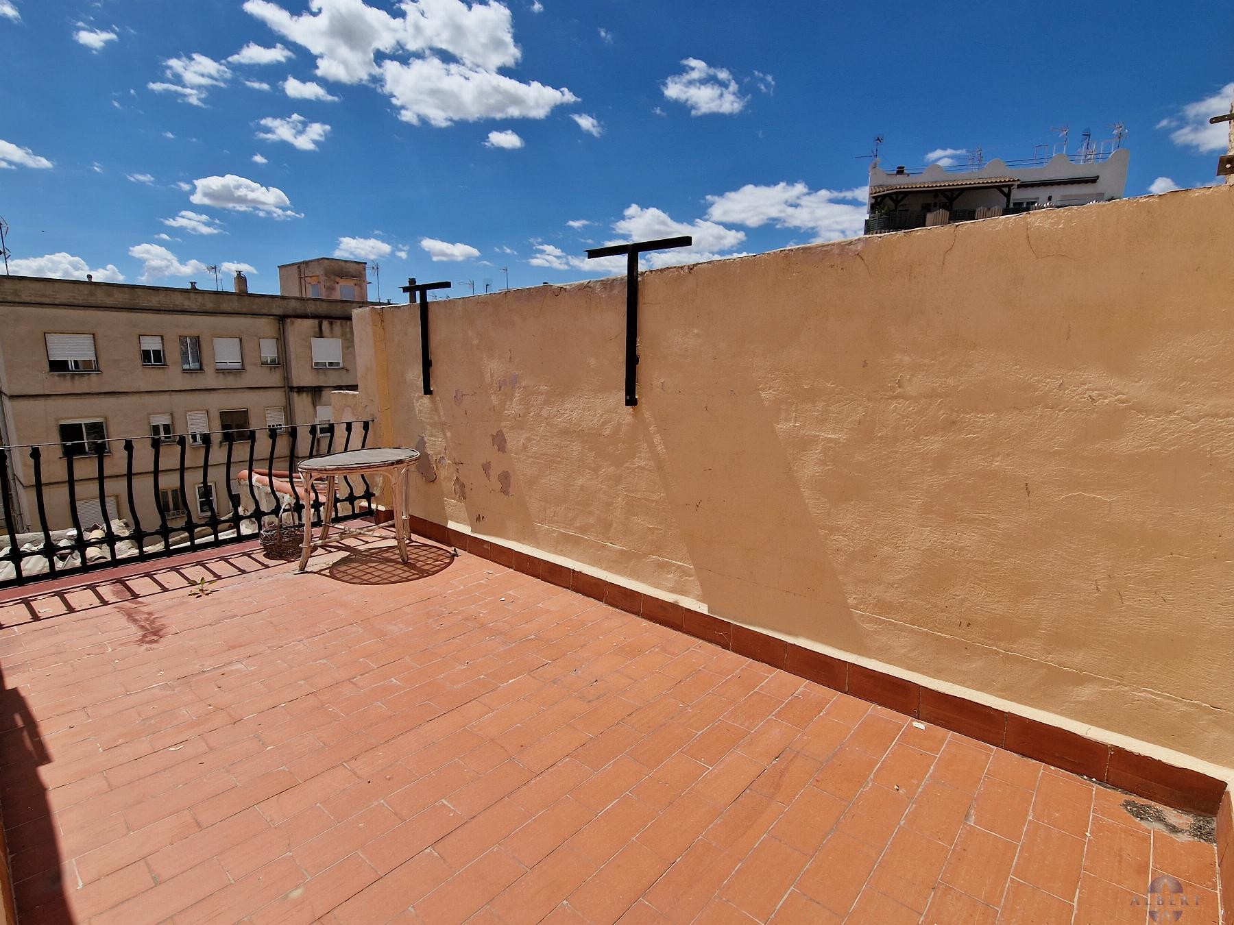 For sale of house in Monóvar-Monòver