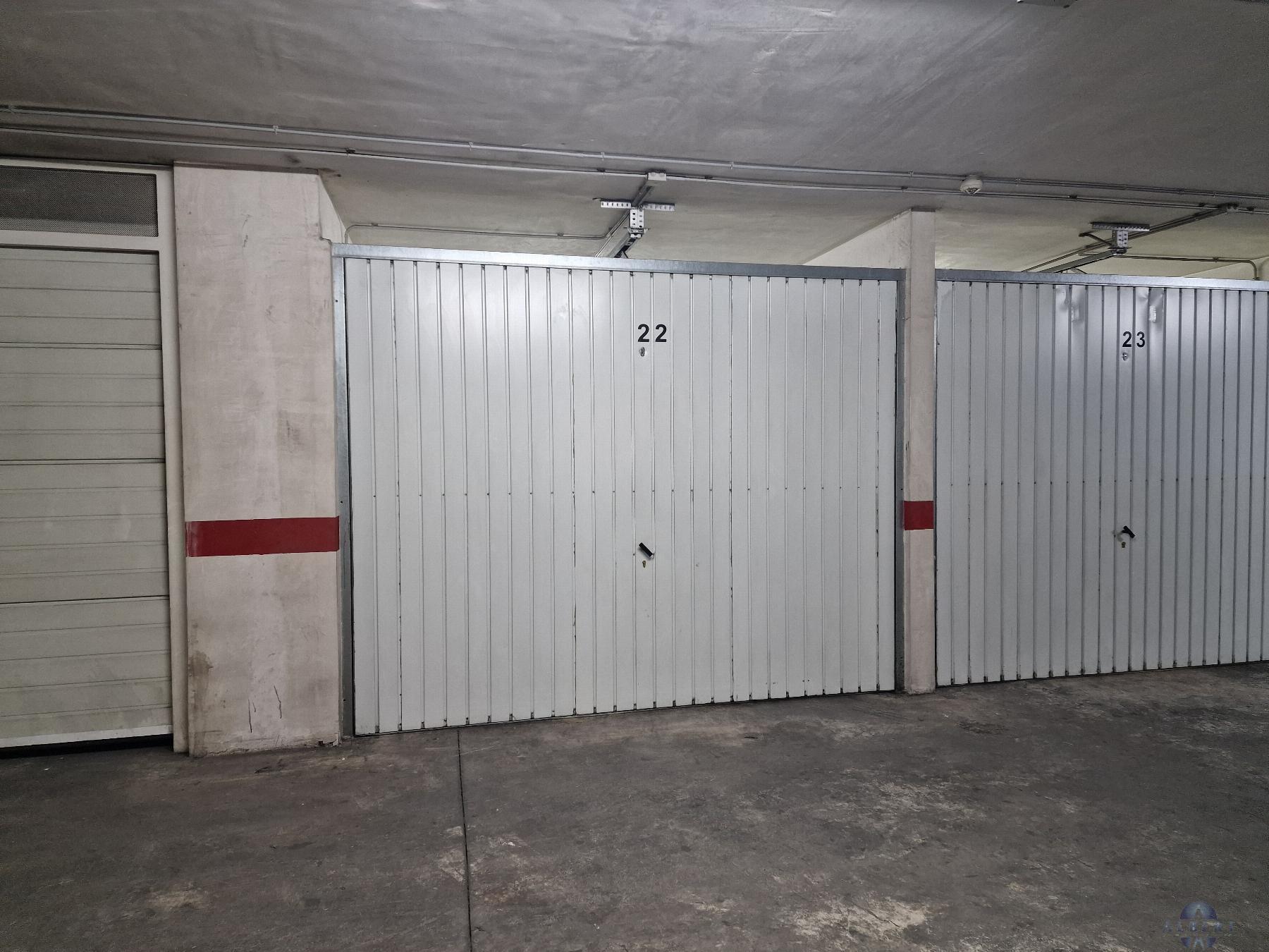 For rent of garage in Novelda