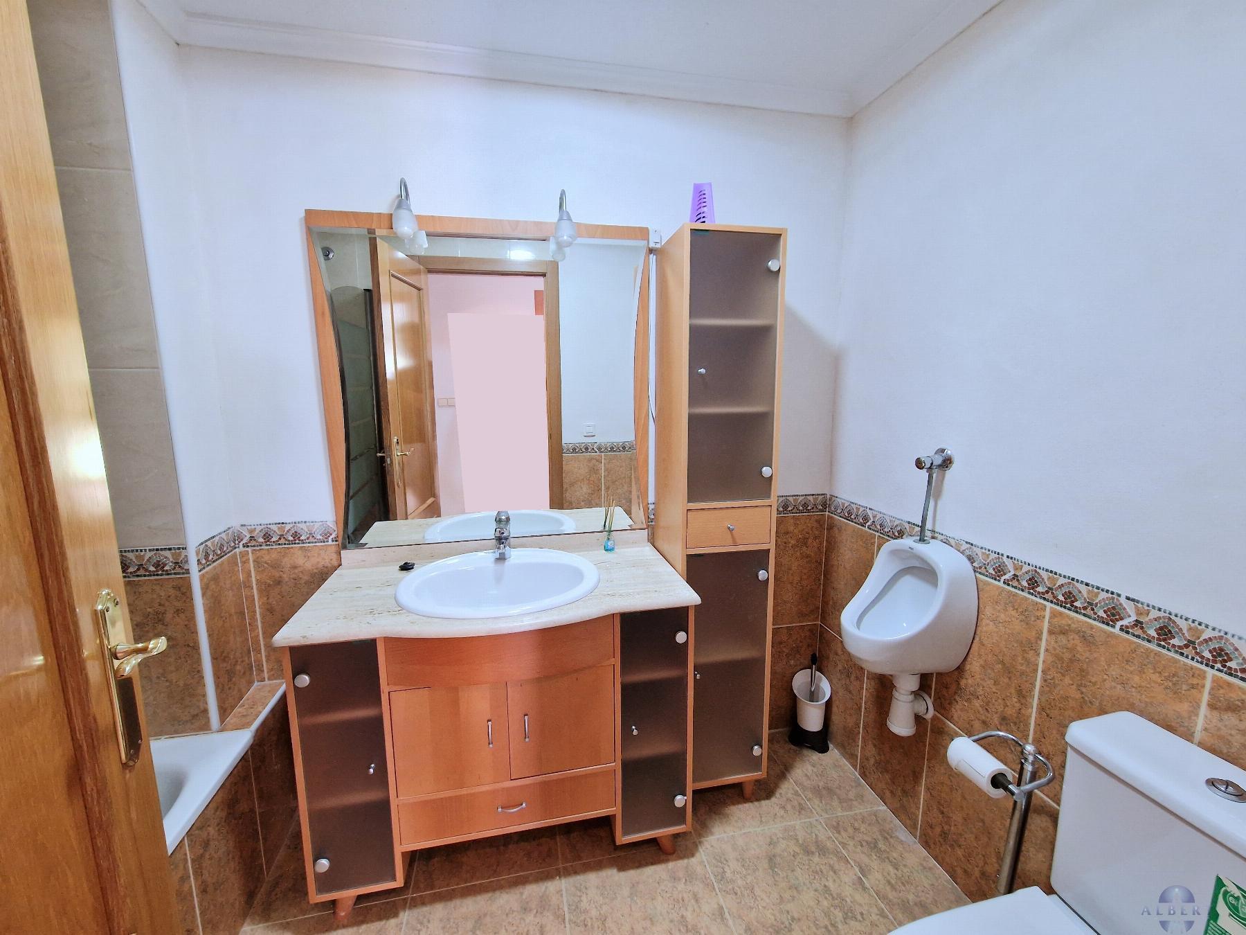 For sale of flat in Monóvar-Monòver