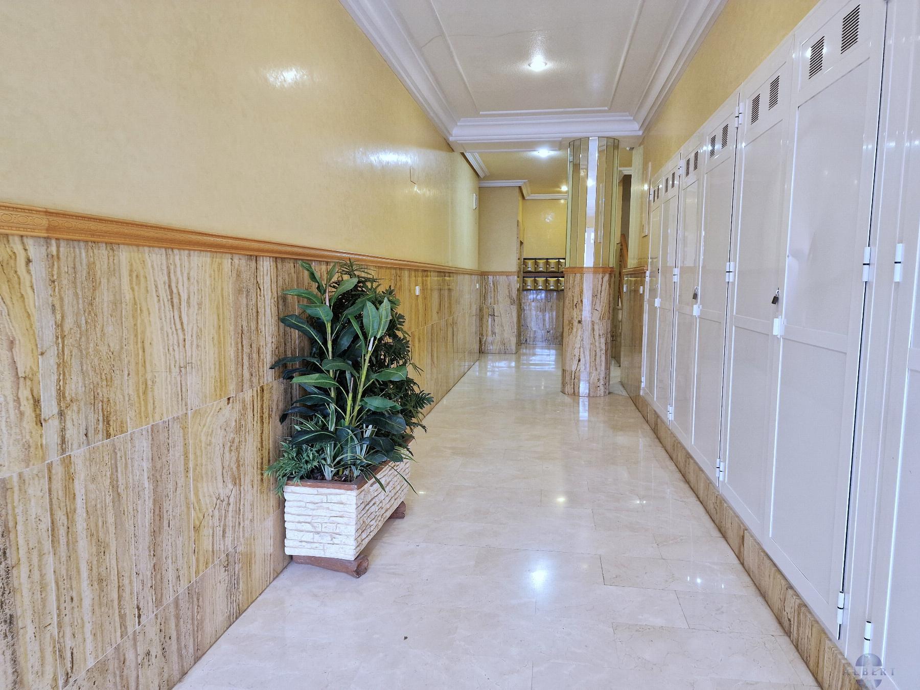 For sale of flat in Monóvar-Monòver