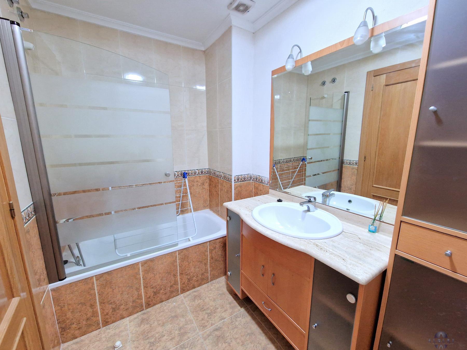 For sale of flat in Monóvar-Monòver