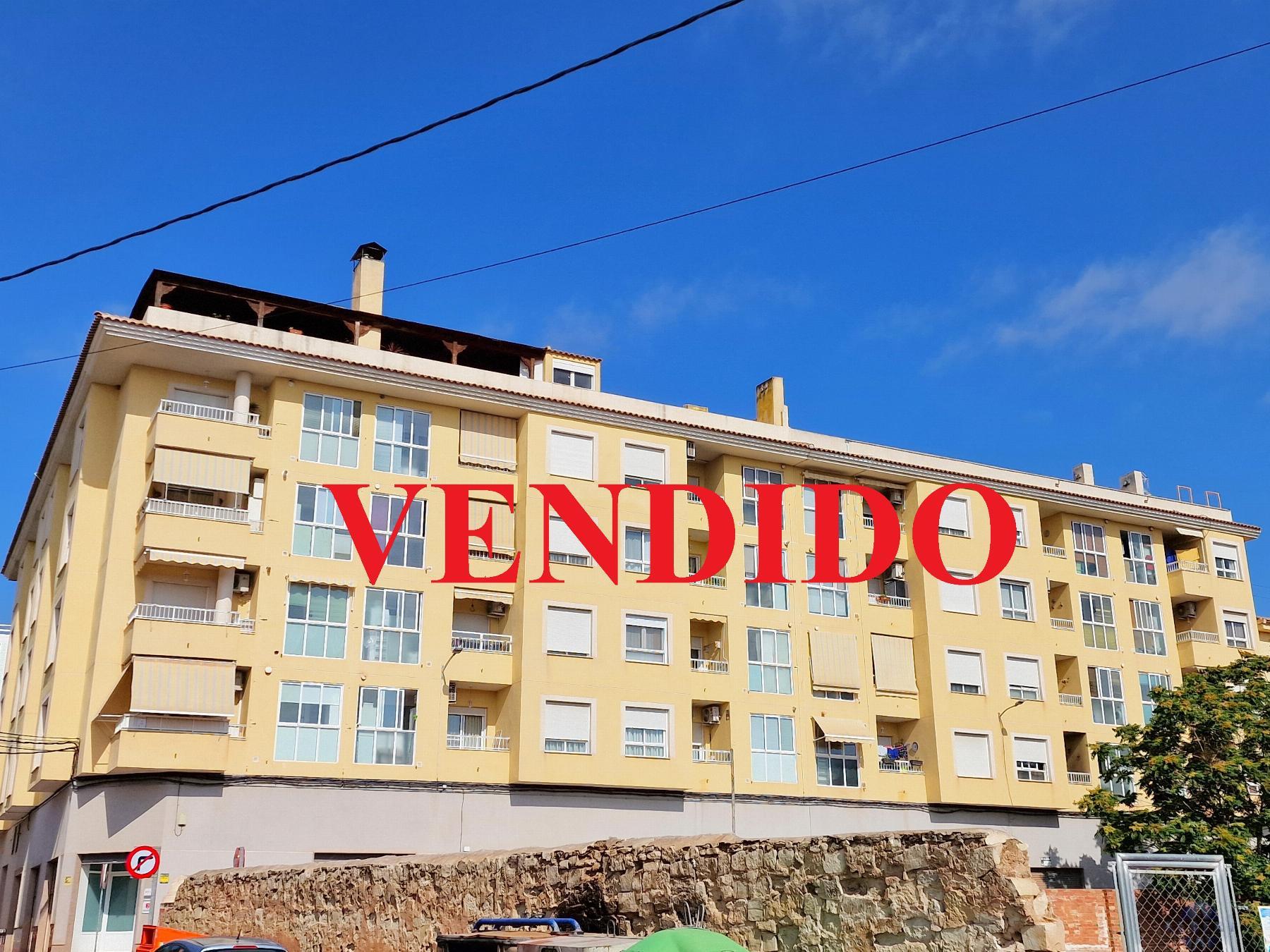 For sale of flat in Monóvar-Monòver