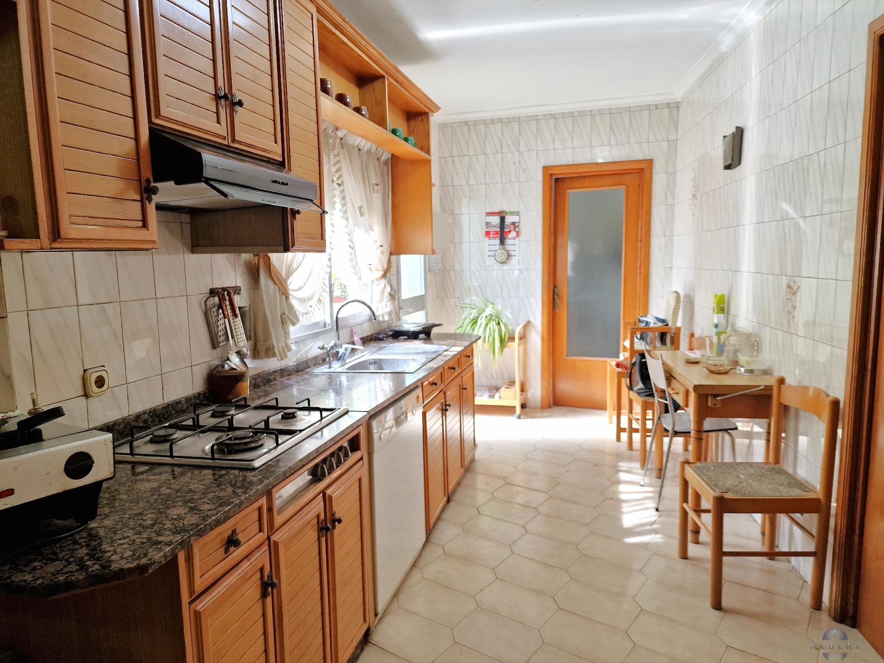 For sale of house in Monóvar-Monòver