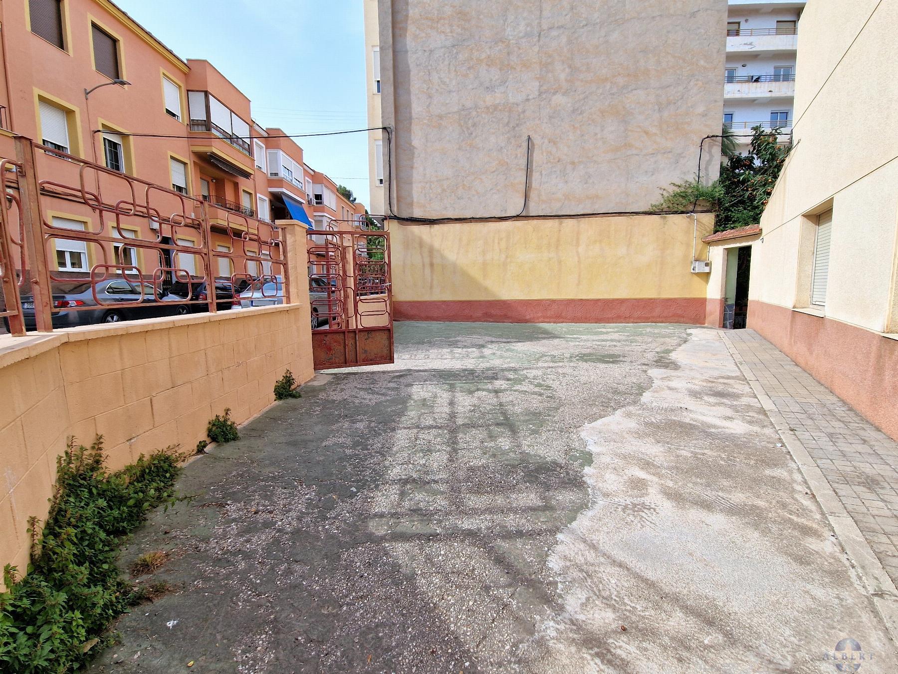 For sale of house in Monóvar-Monòver