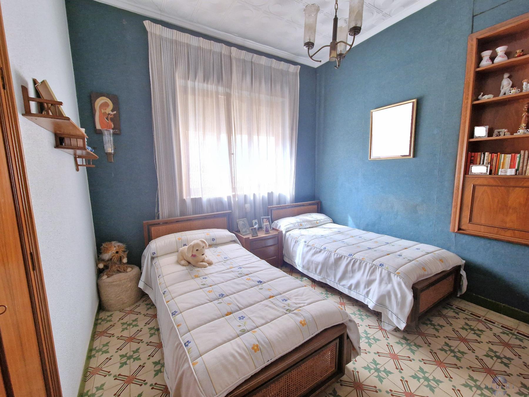 For sale of house in Monóvar-Monòver