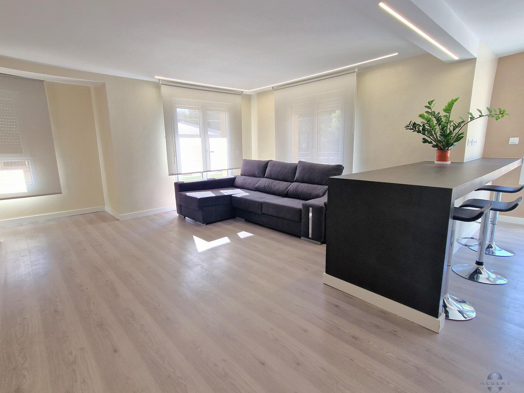 For sale of flat in Monóvar-Monòver