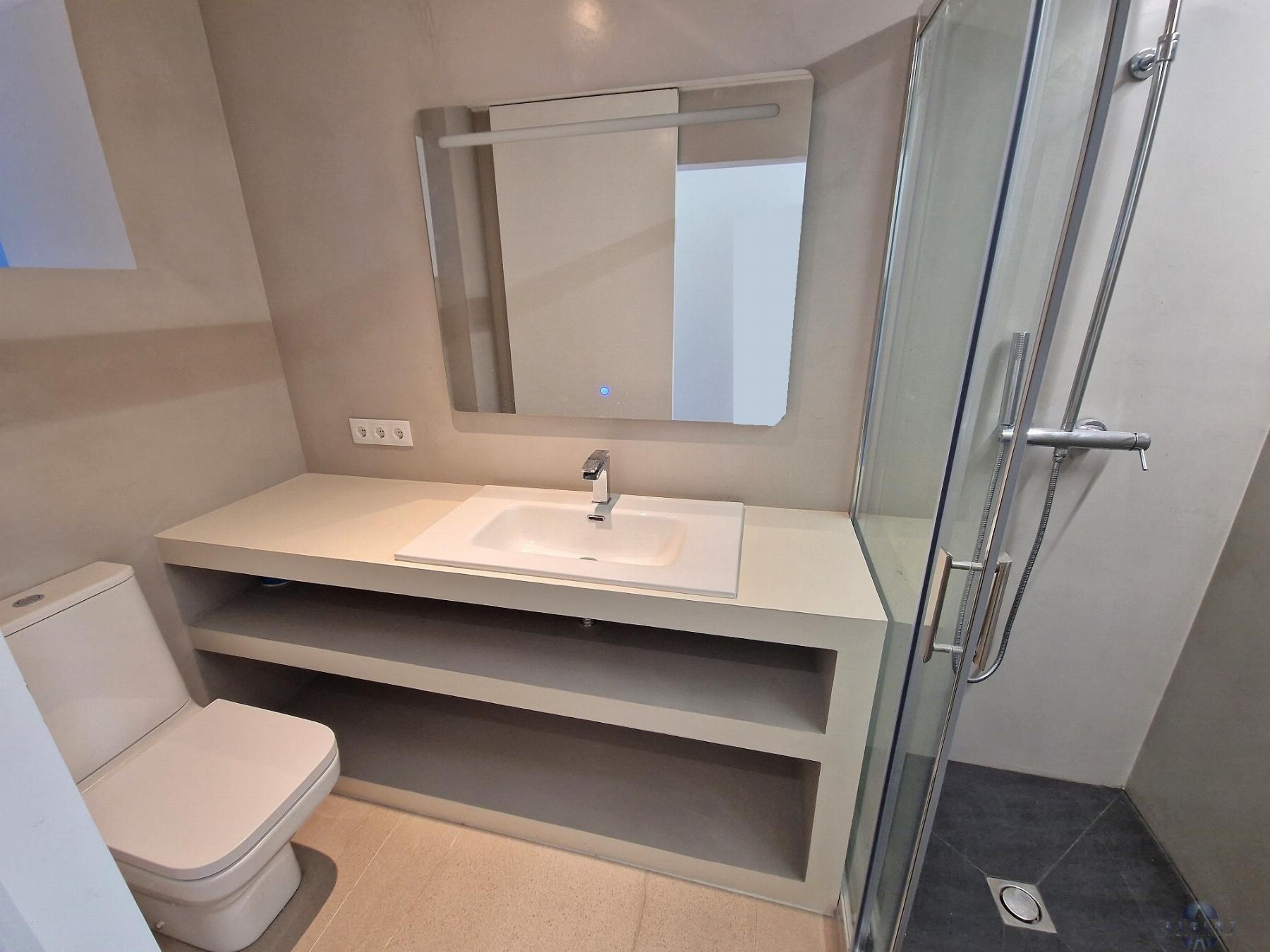 For sale of flat in Monóvar-Monòver