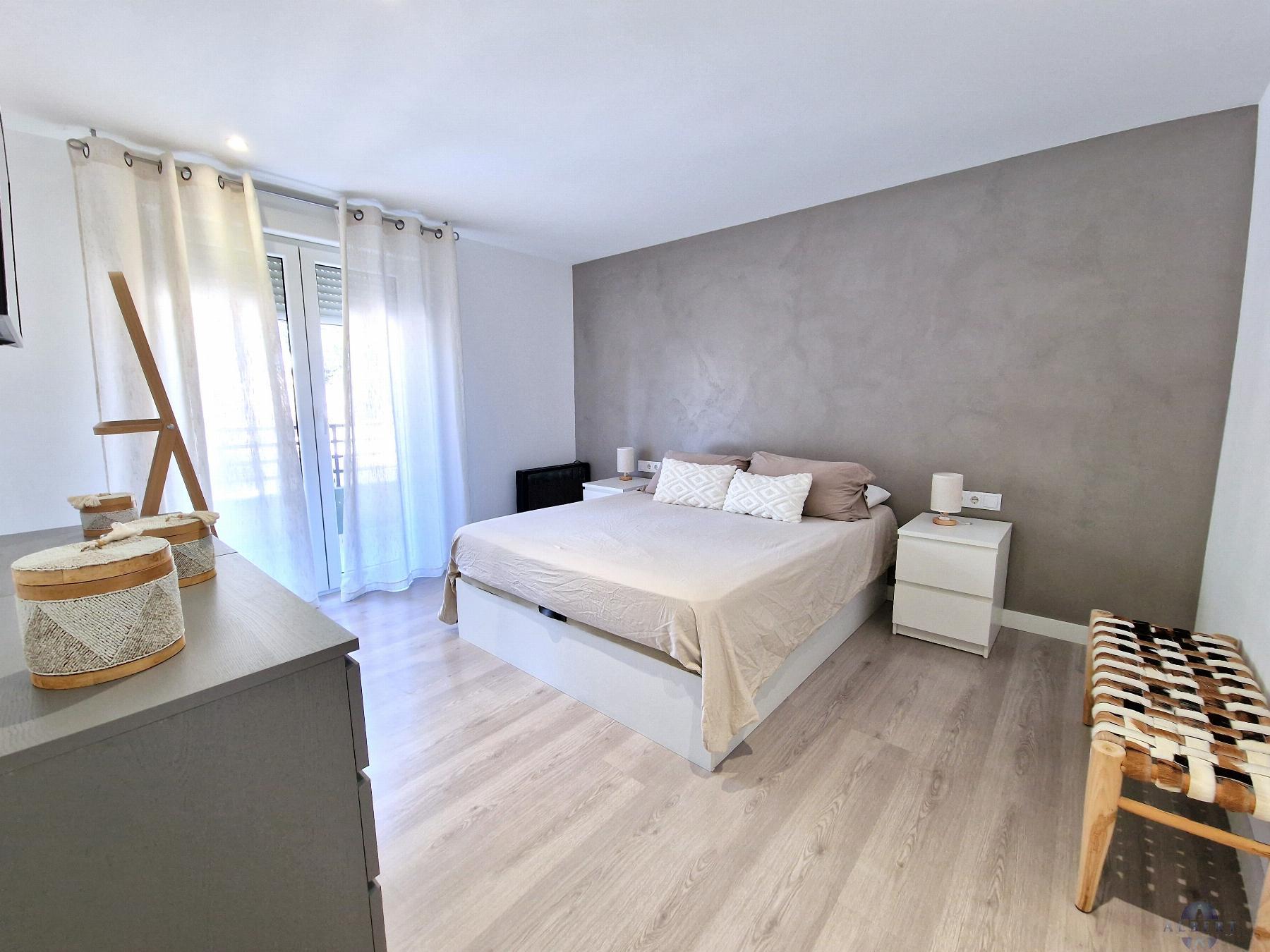 For sale of flat in Monóvar-Monòver