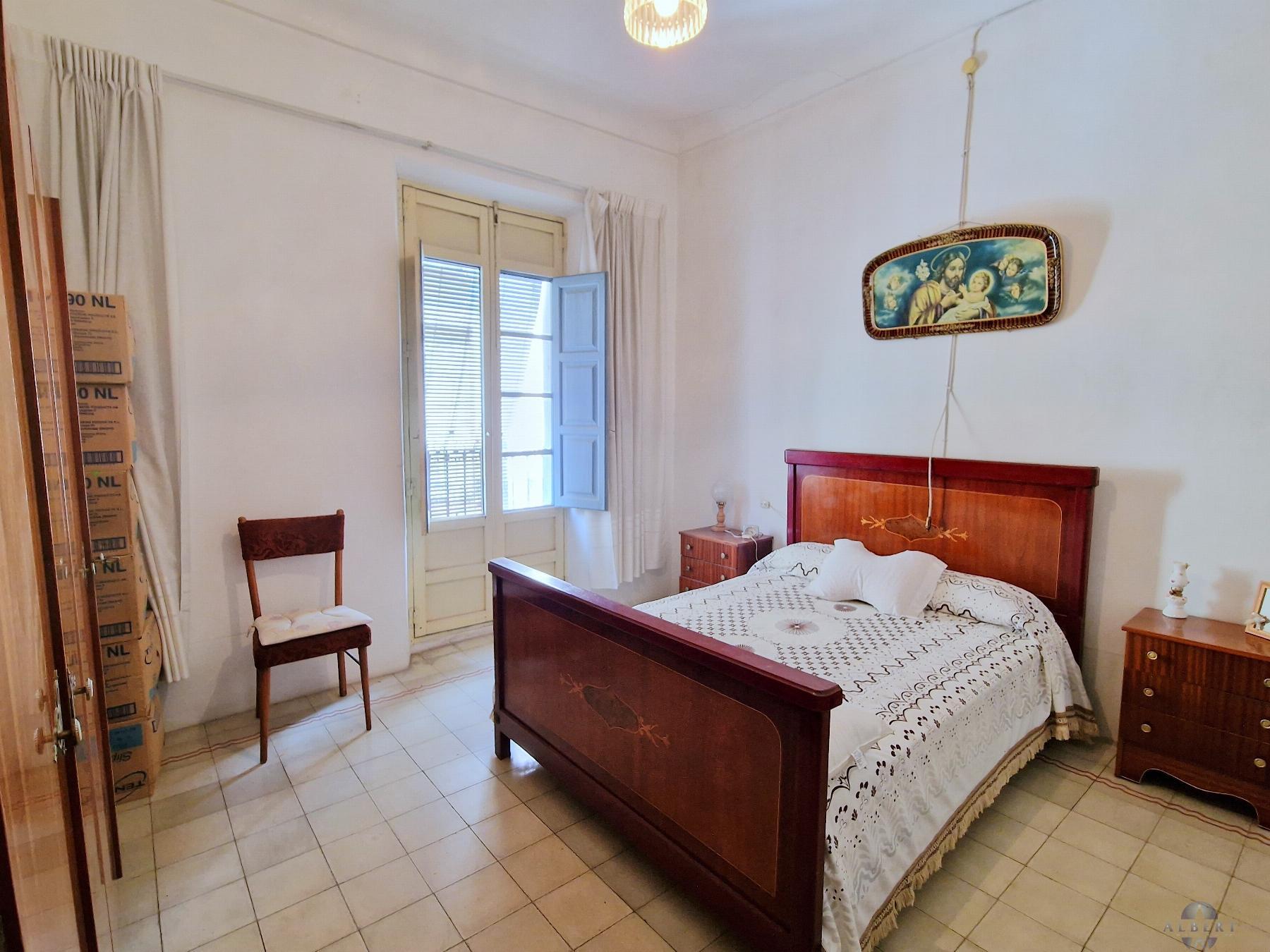 For sale of house in Novelda
