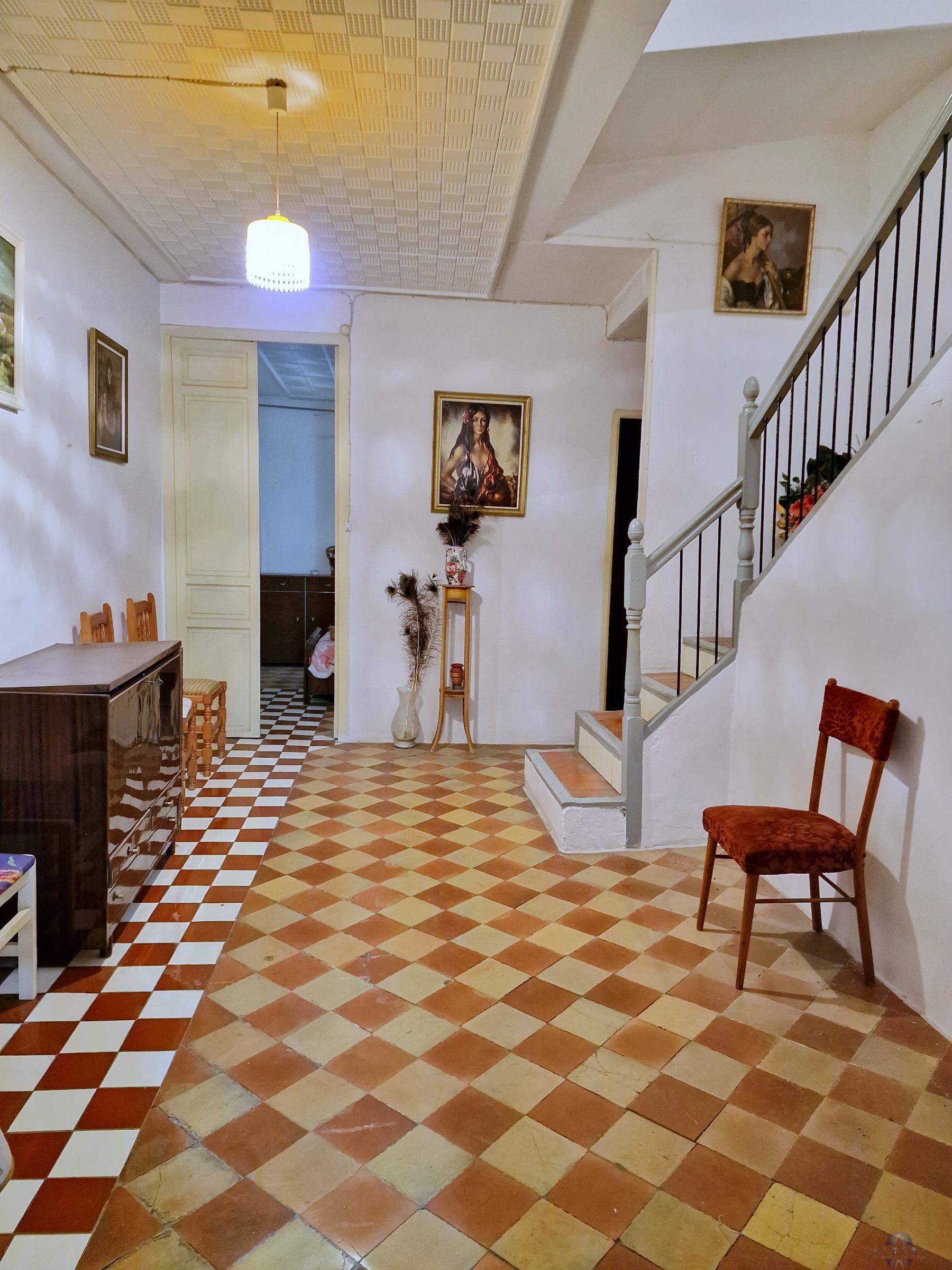 For sale of house in Novelda