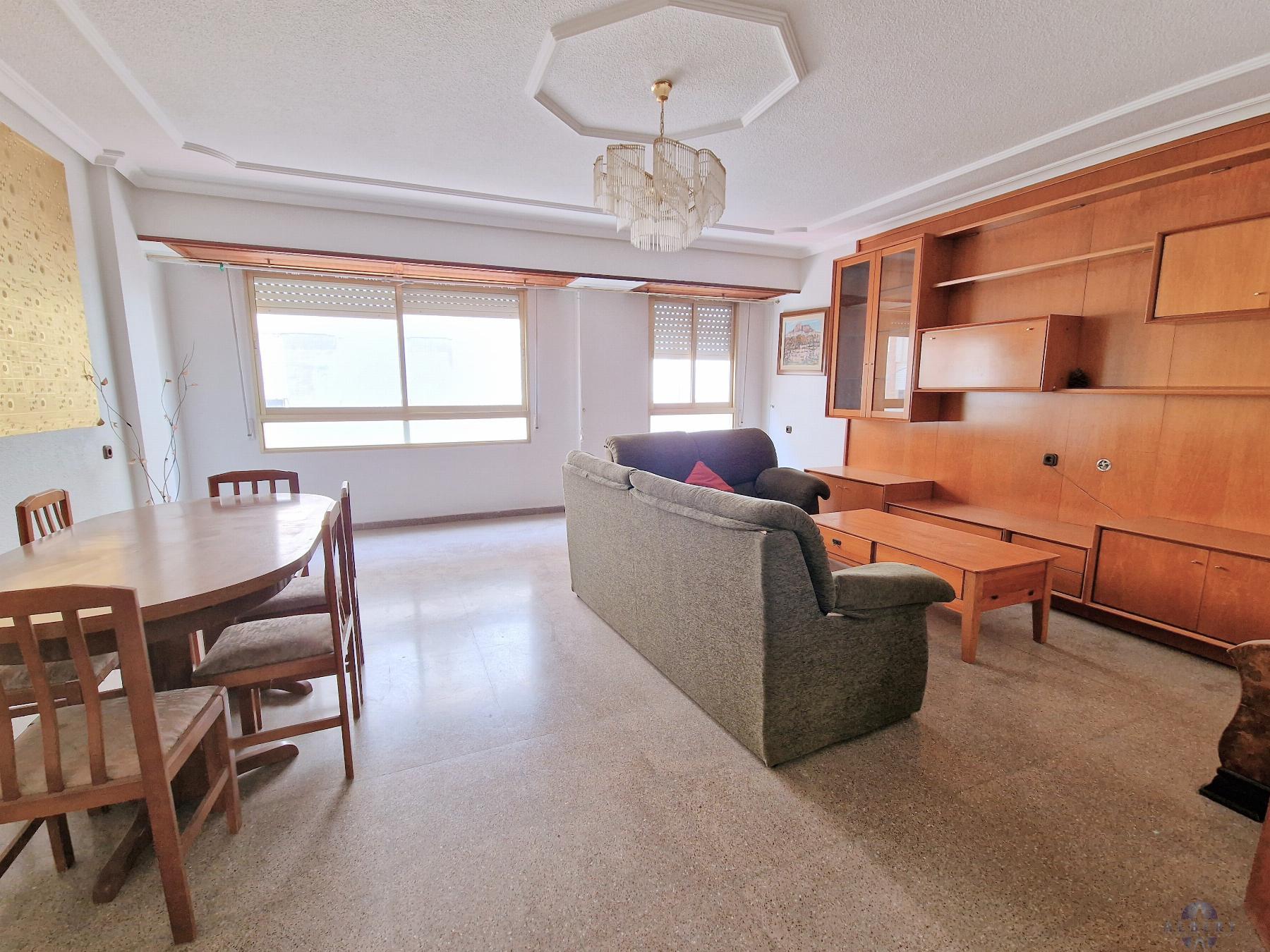 For sale of flat in Novelda