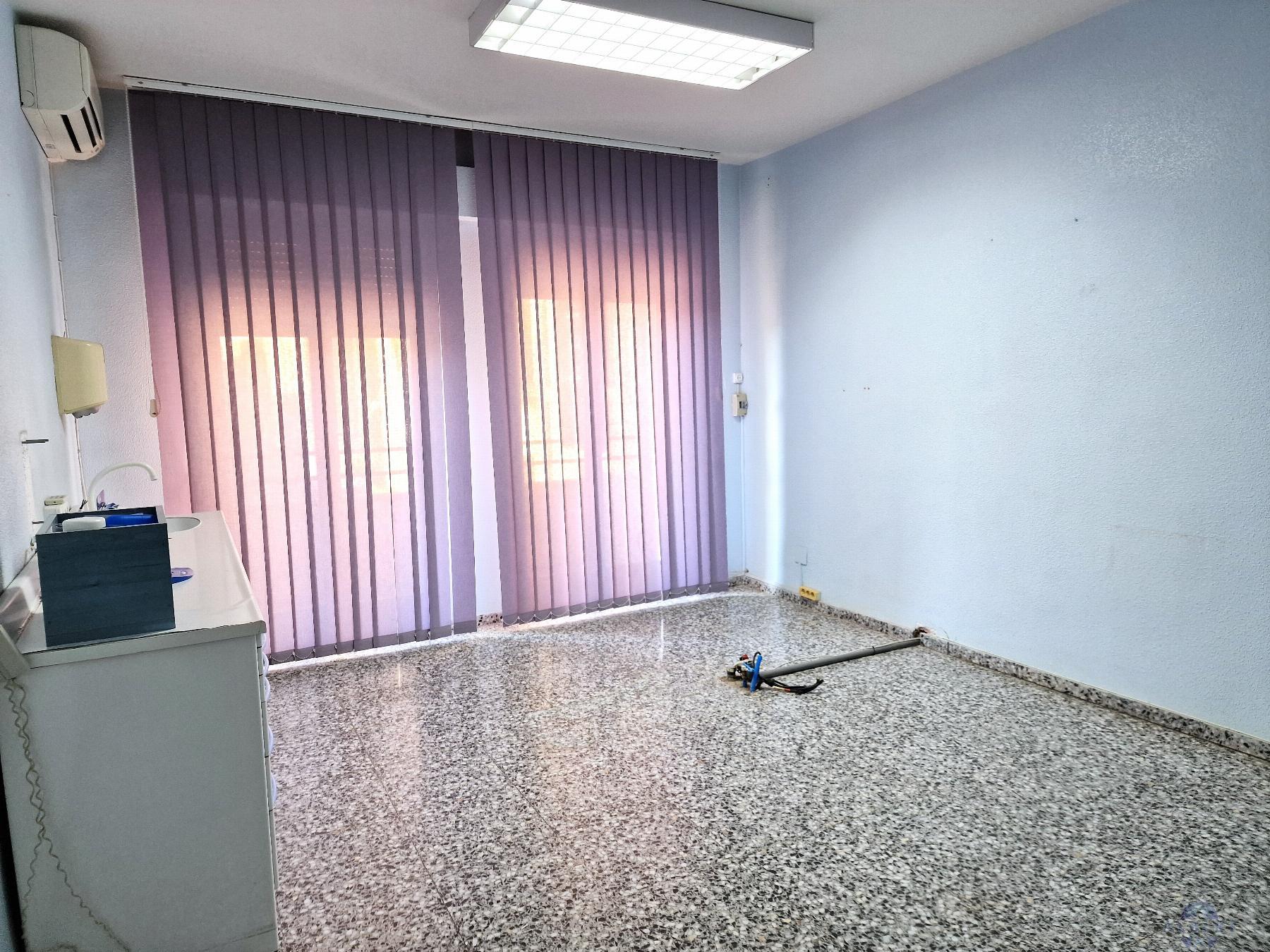 For sale of flat in Monóvar-Monòver