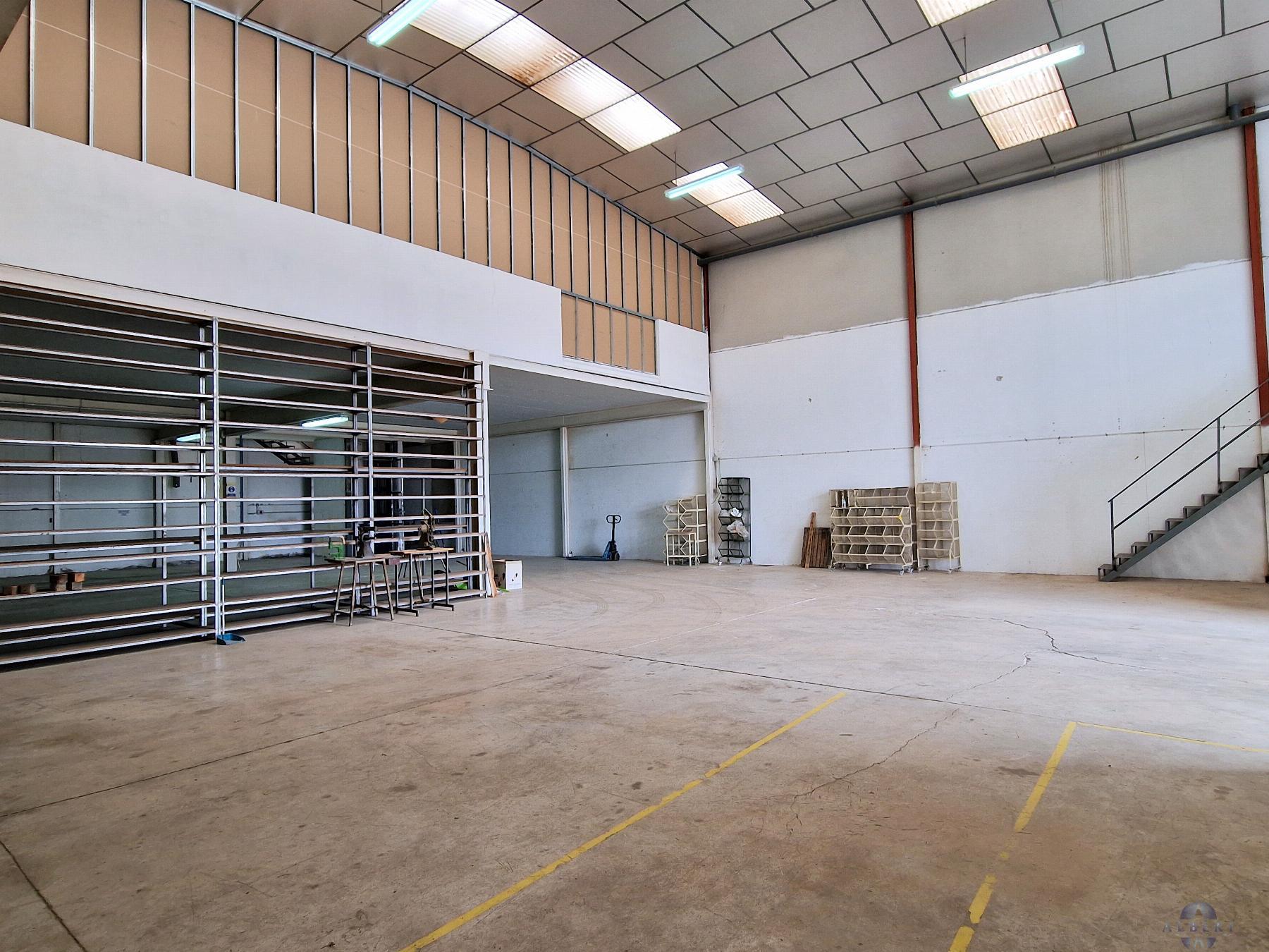 For sale of industrial plant/warehouse in Monóvar-Monòver
