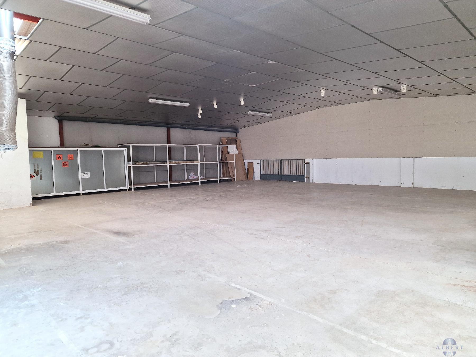 For sale of industrial plant/warehouse in Monóvar-Monòver