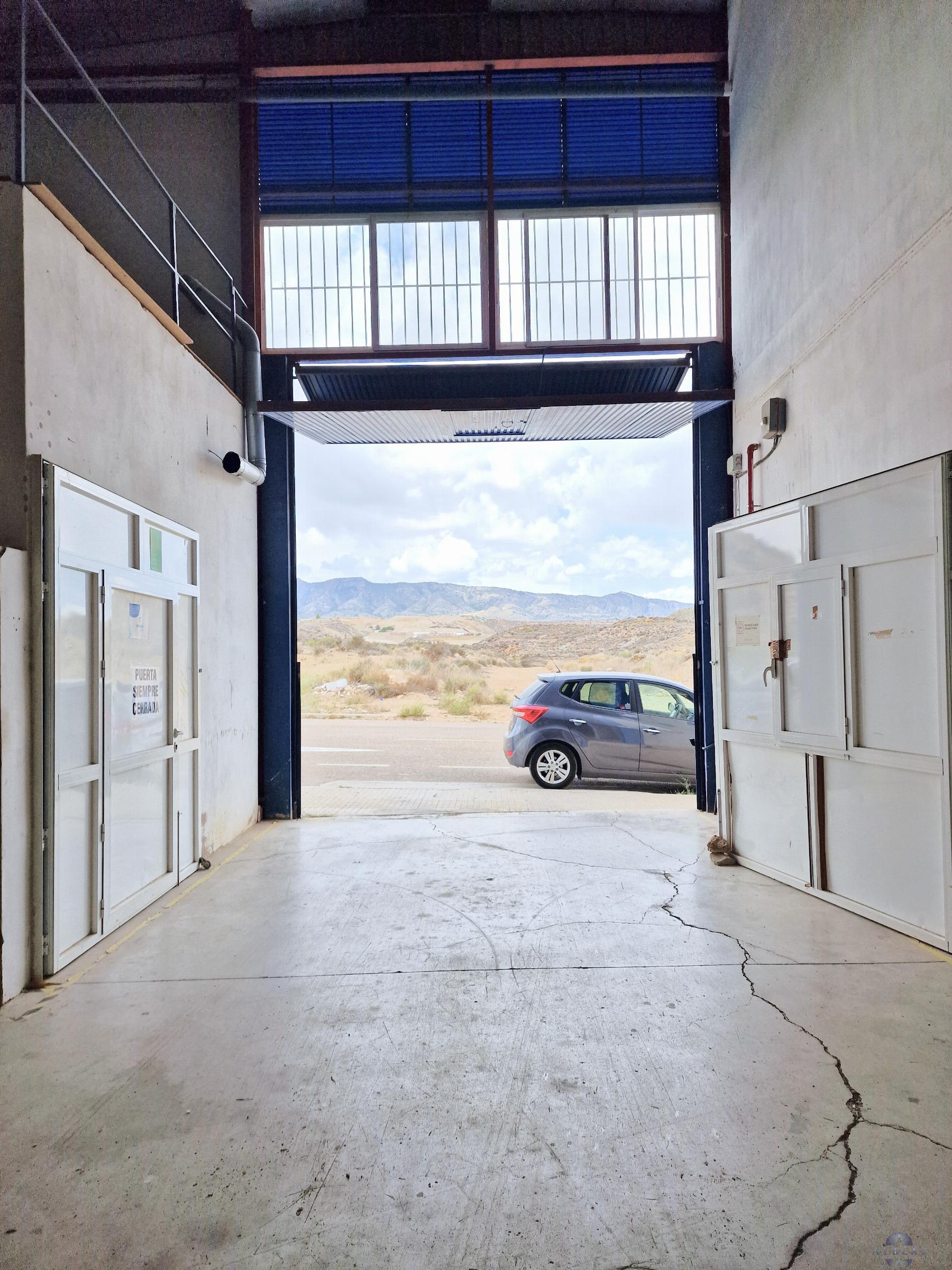 For sale of industrial plant/warehouse in Monóvar-Monòver
