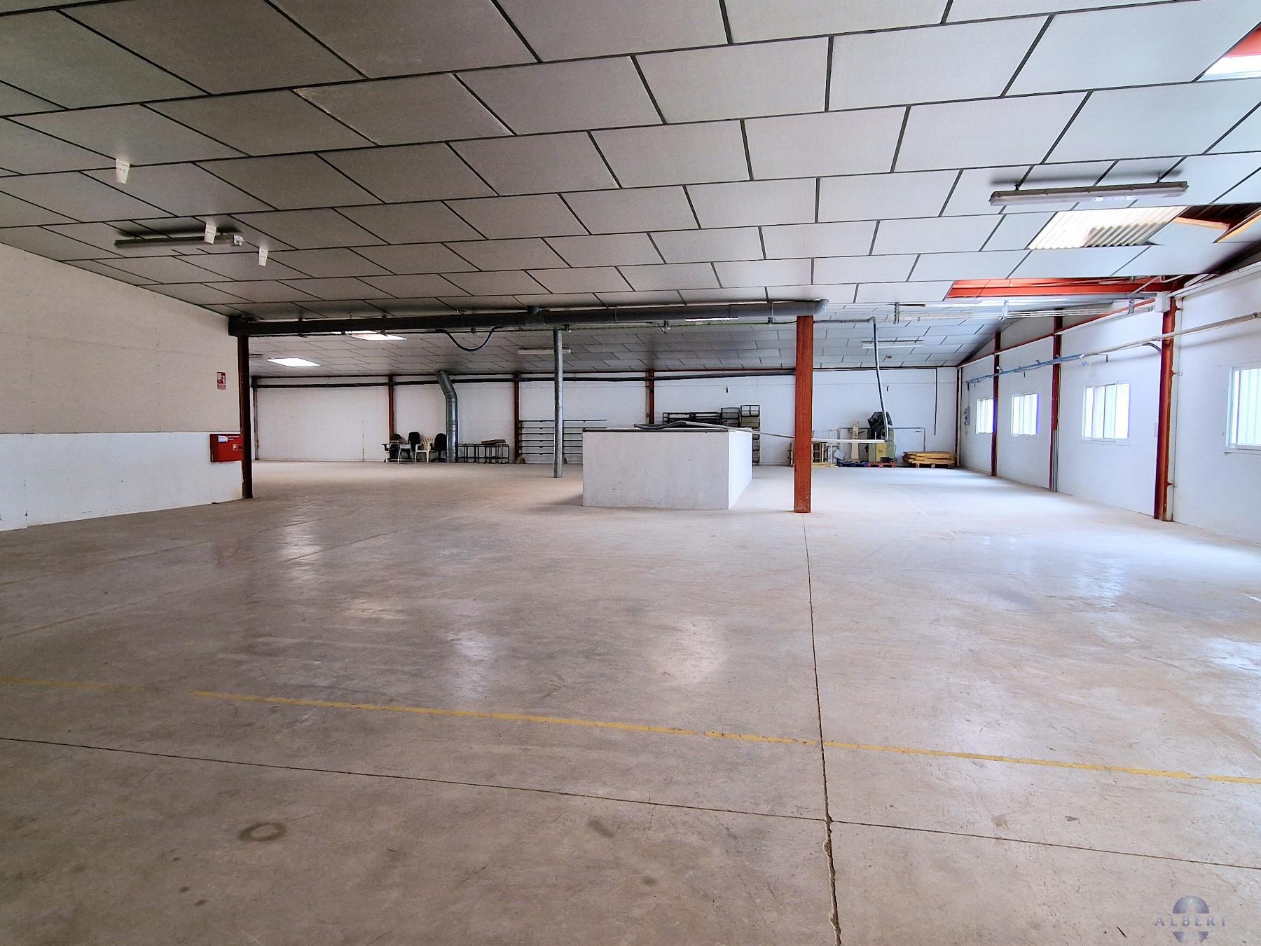 For sale of industrial plant/warehouse in Monóvar-Monòver