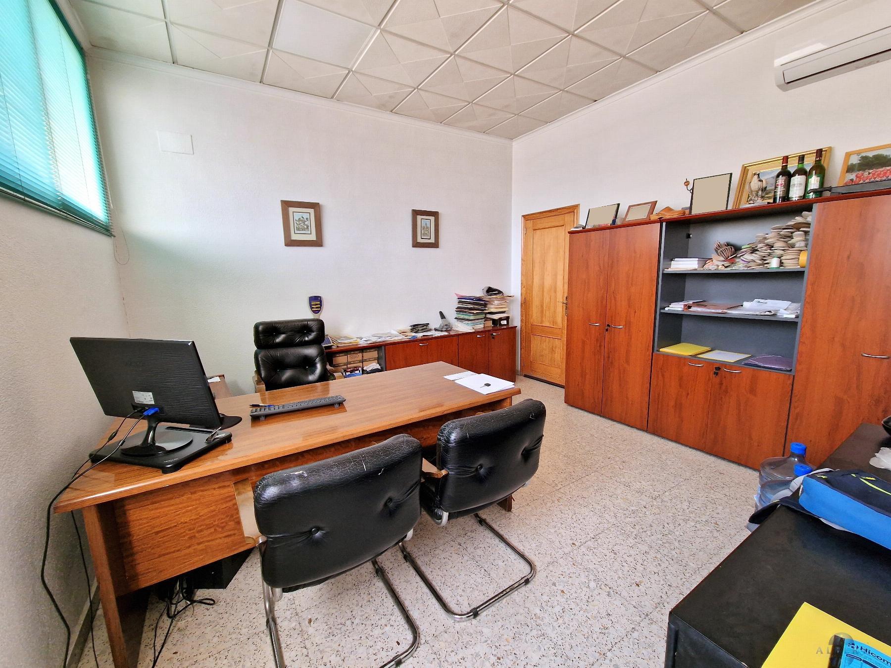 Venta de nave industrial en Monóvar-Monòver