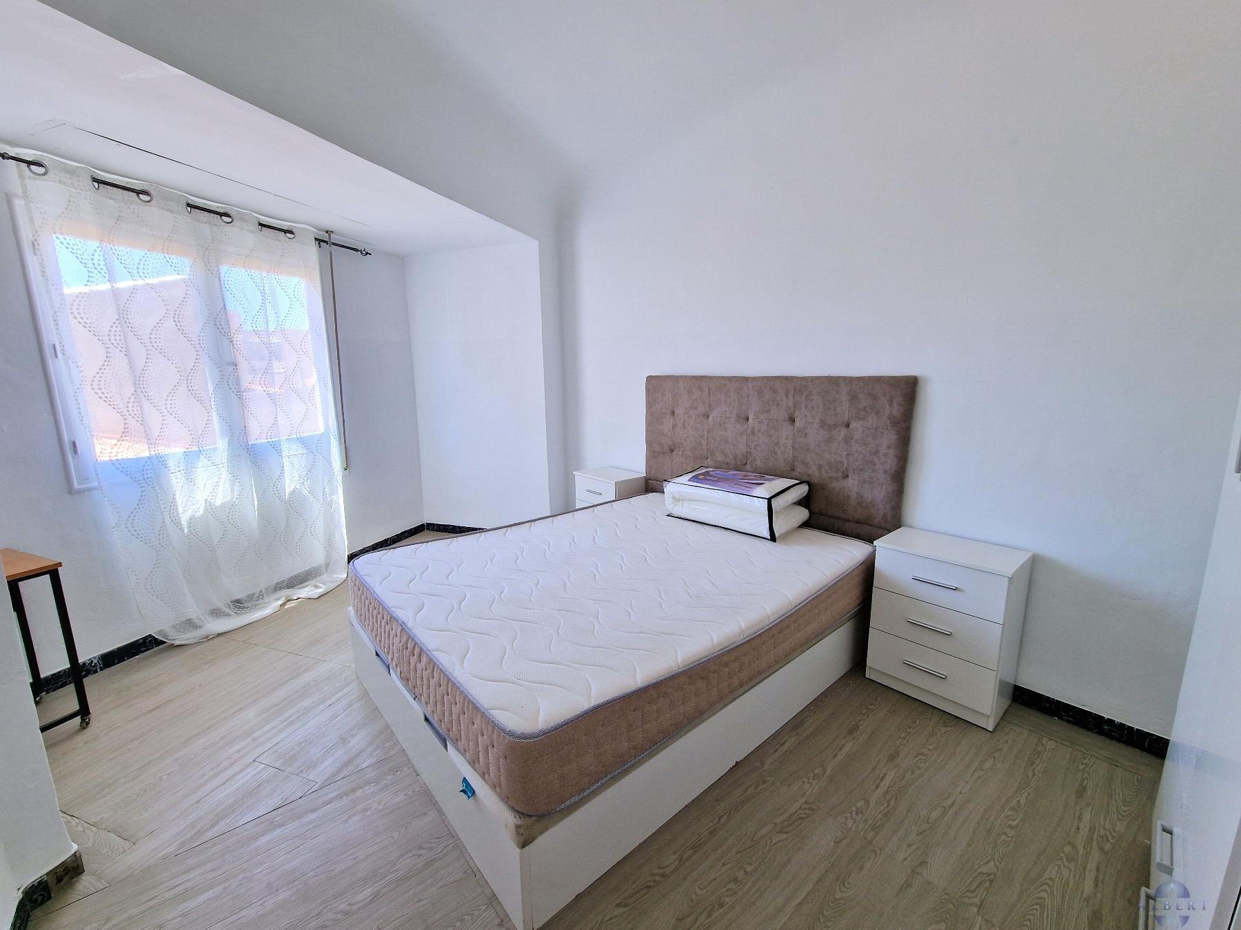 For sale of flat in Novelda
