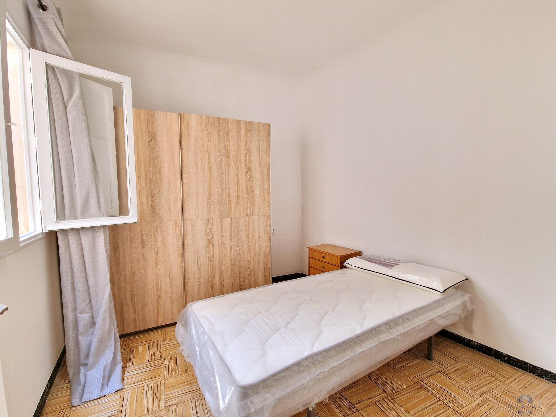 For sale of flat in Novelda