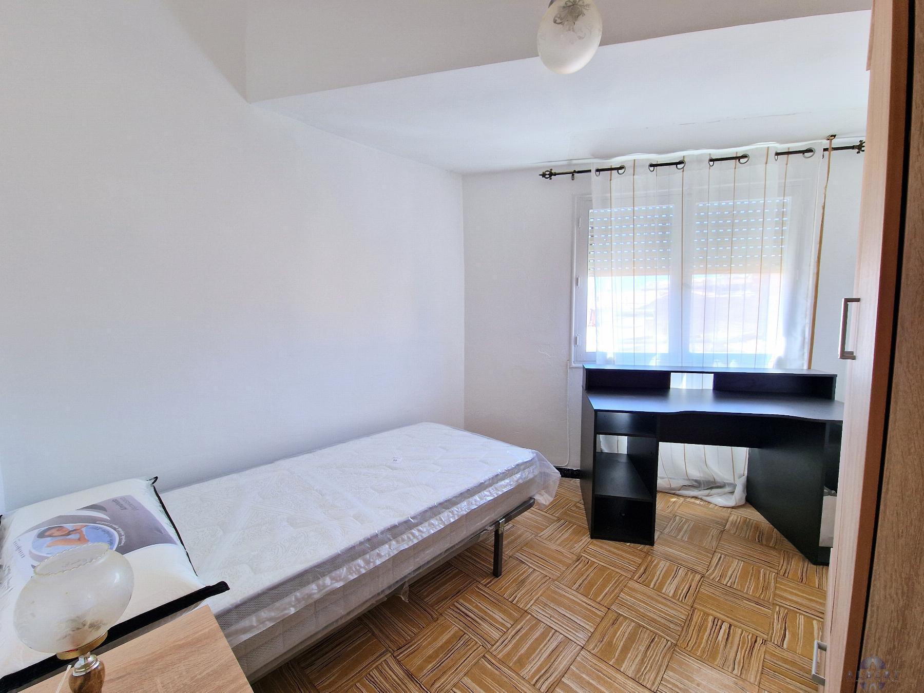 For sale of flat in Novelda