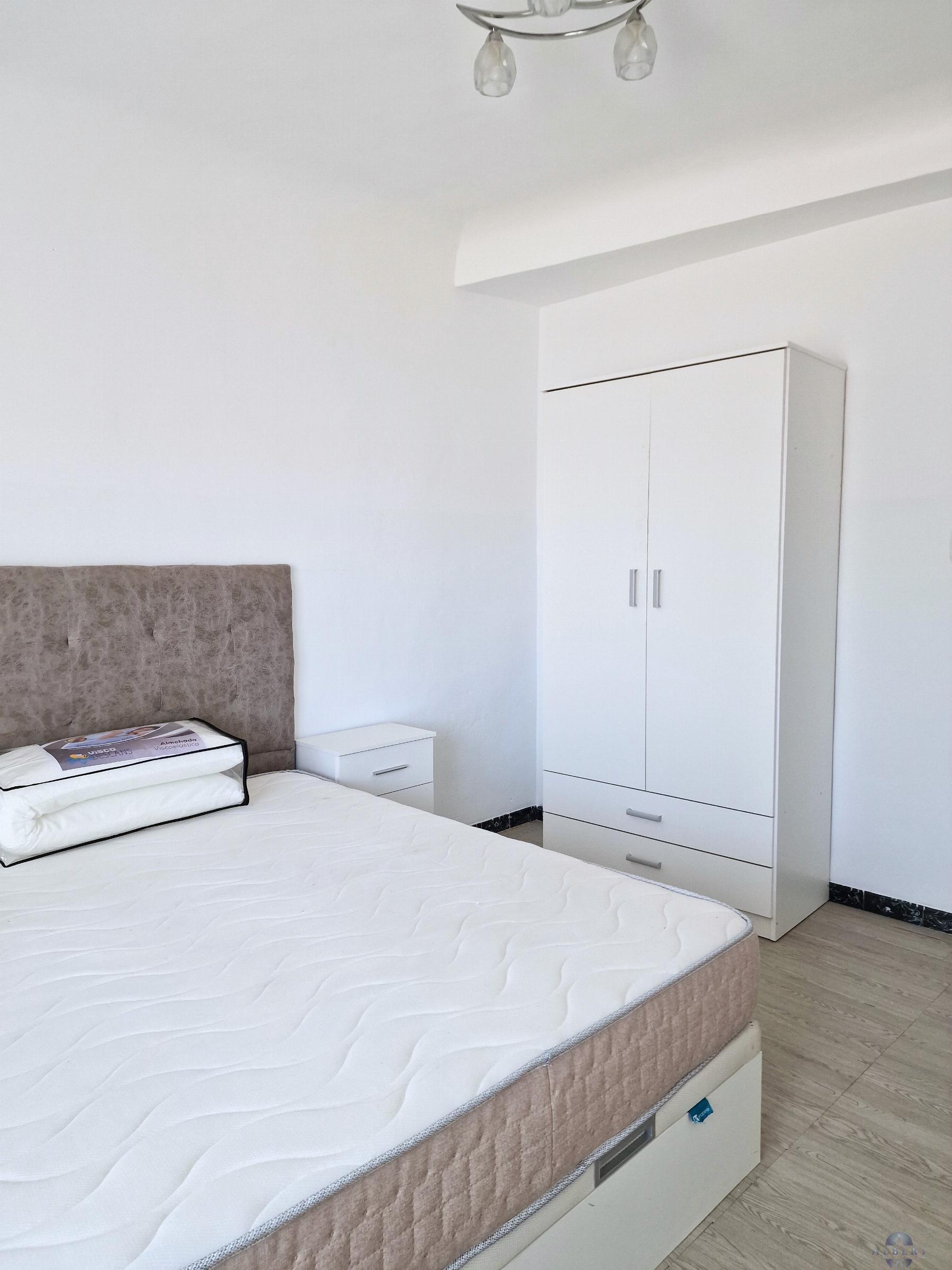 For sale of flat in Novelda