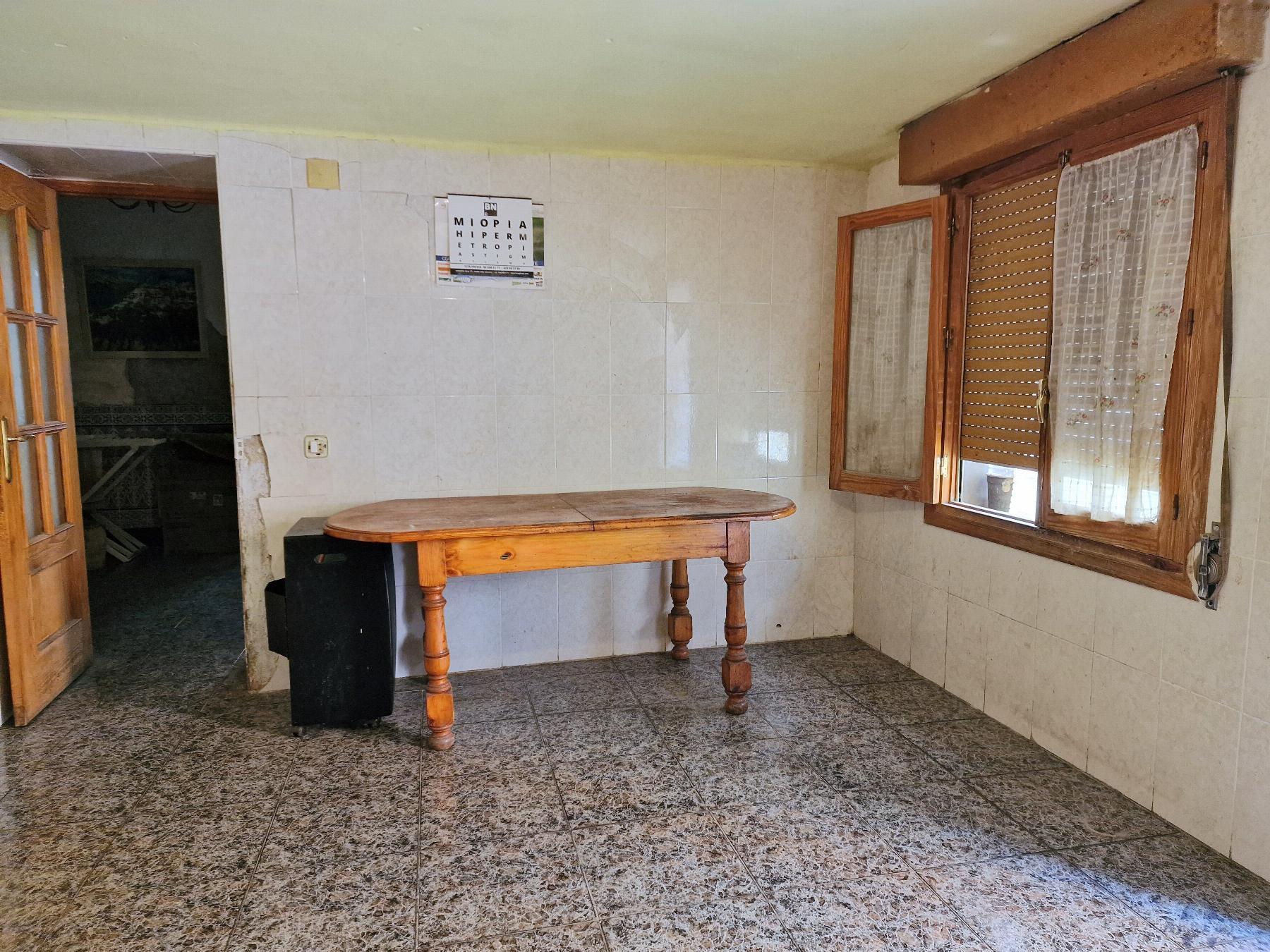 For sale of house in Novelda