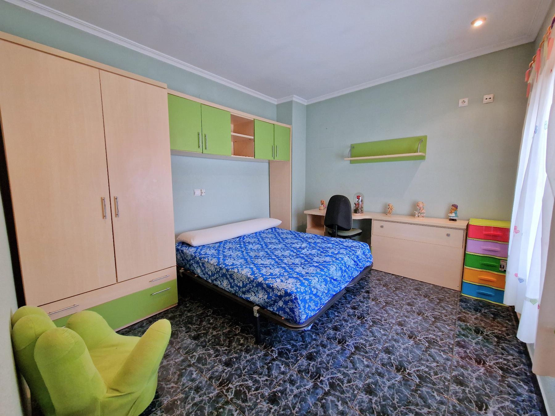 For sale of house in Monóvar-Monòver