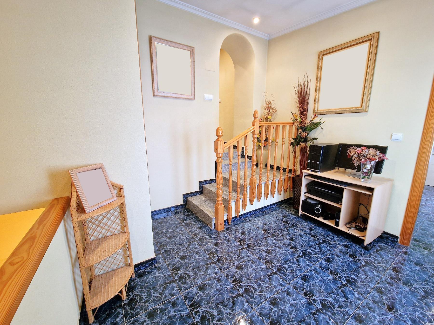 For sale of house in Monóvar-Monòver