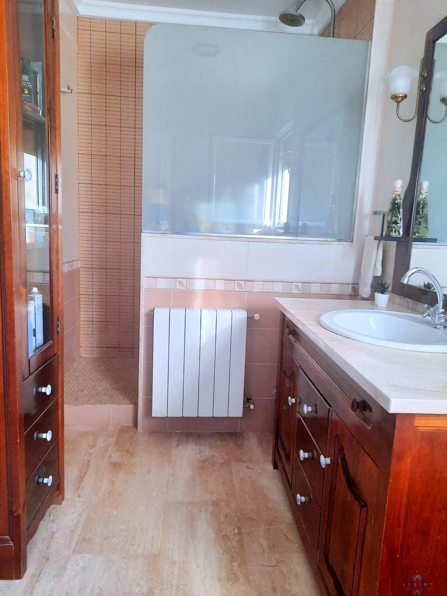 For sale of chalet in Monóvar-Monòver