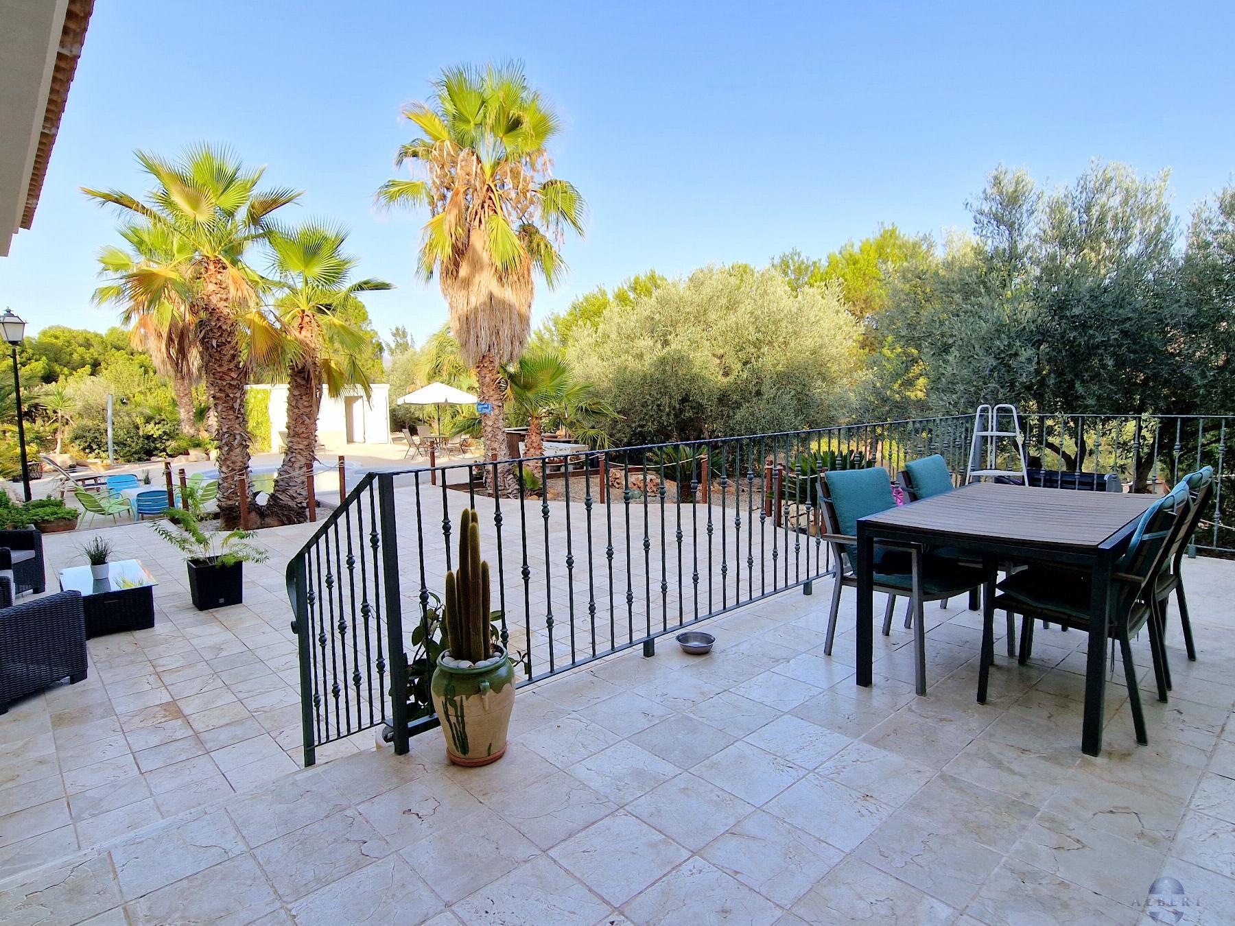 For sale of chalet in Monóvar-Monòver
