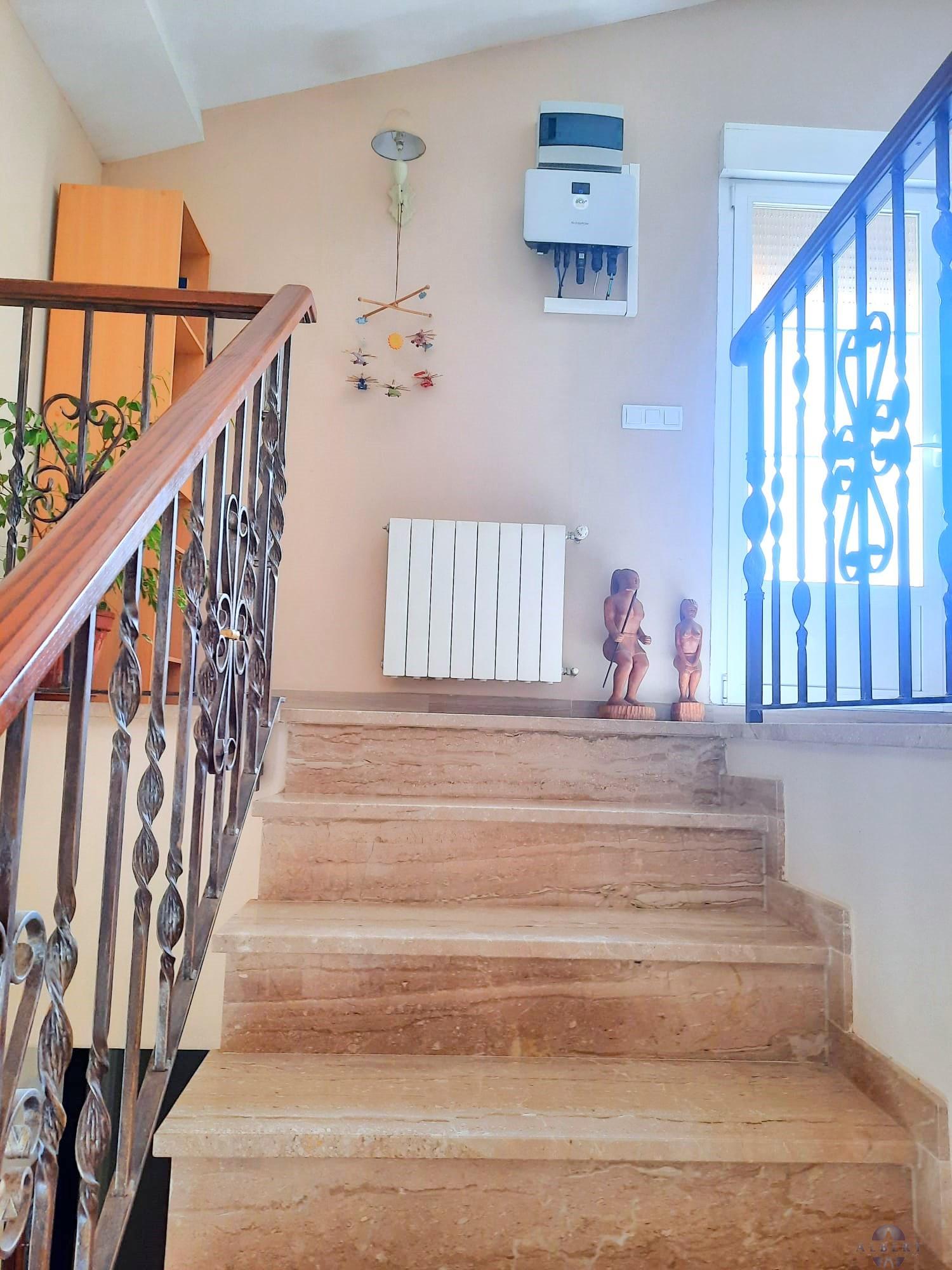 For sale of chalet in Monóvar-Monòver